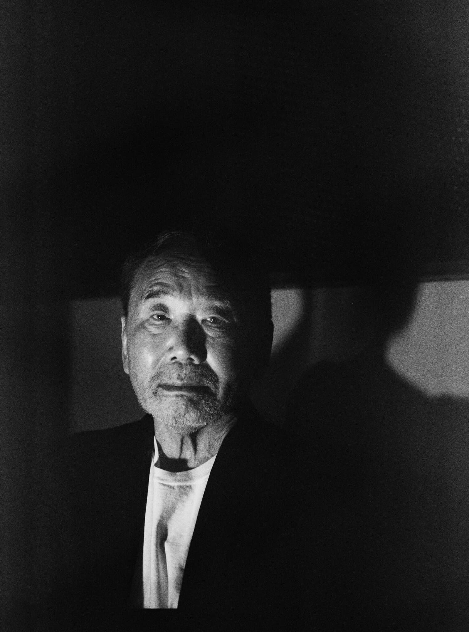 Haruki Murakami Isn’t Afraid of the Dark