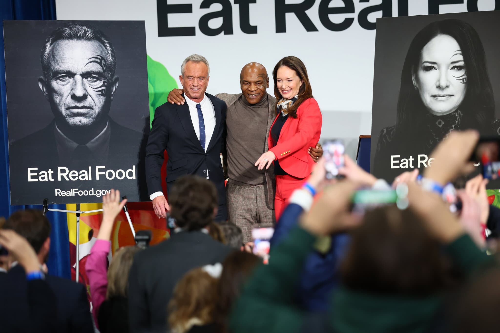 Eyeing the Midterms, Kennedy Pivots Toward Food and Away From Vaccines