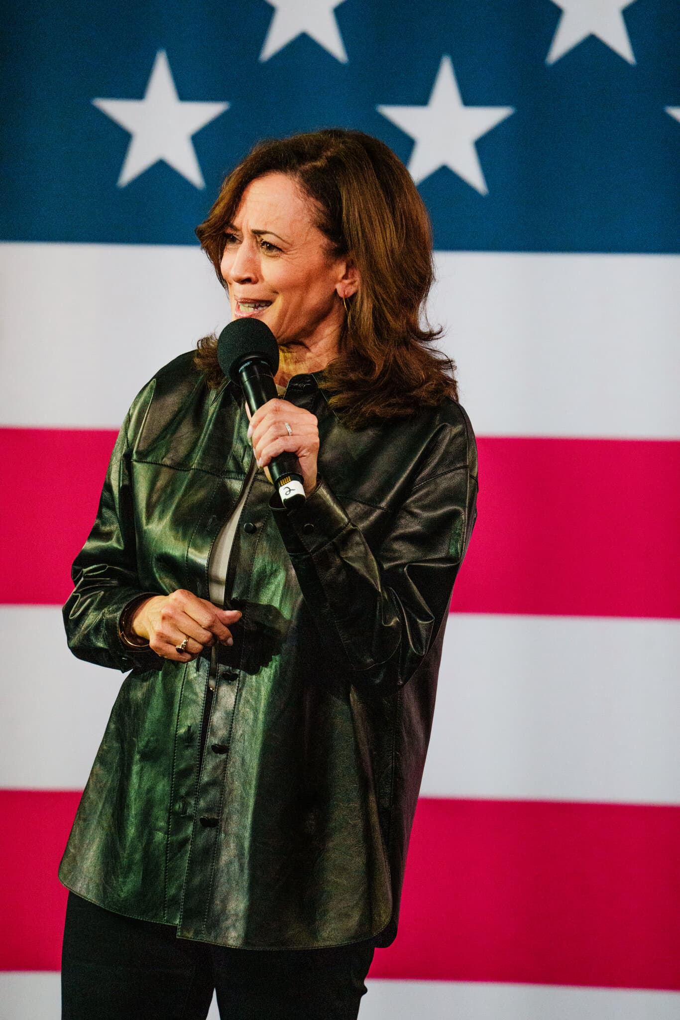 Kamala Harris Sold Her Email List to D.N.C., Then Paid Off Old 2024 Debts