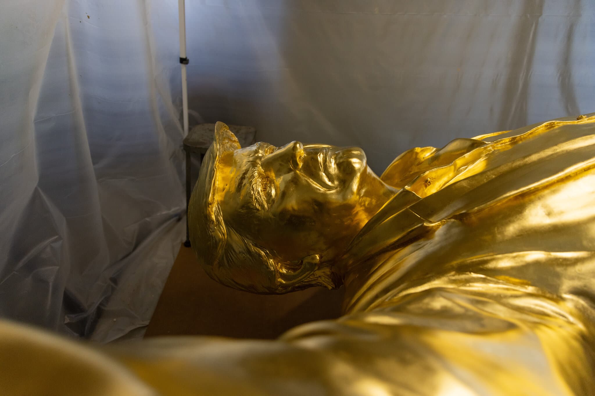 Trump’s Relentless Self-Promotion Fosters an American Cult of Personality