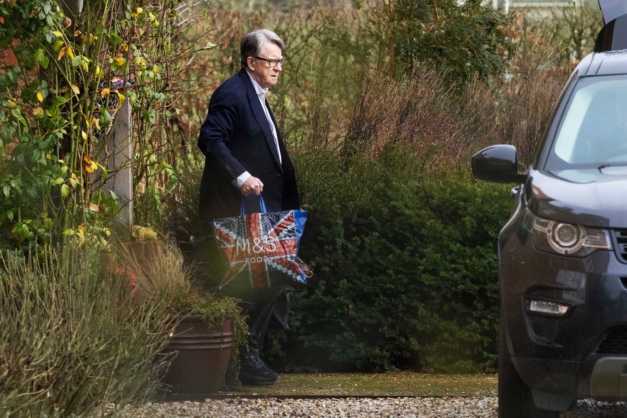 U.K. Police Arrest Ex-Ambassador to U.S. Amid Epstein Accusations