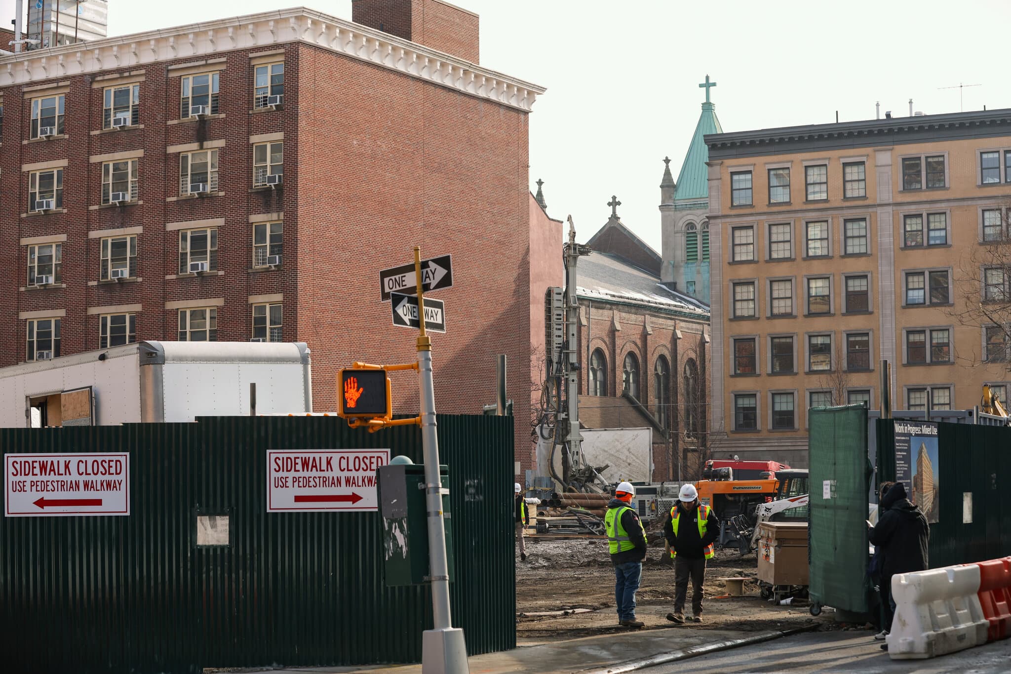 A Police Parking Lot in East Harlem Will Become Affordable Housing