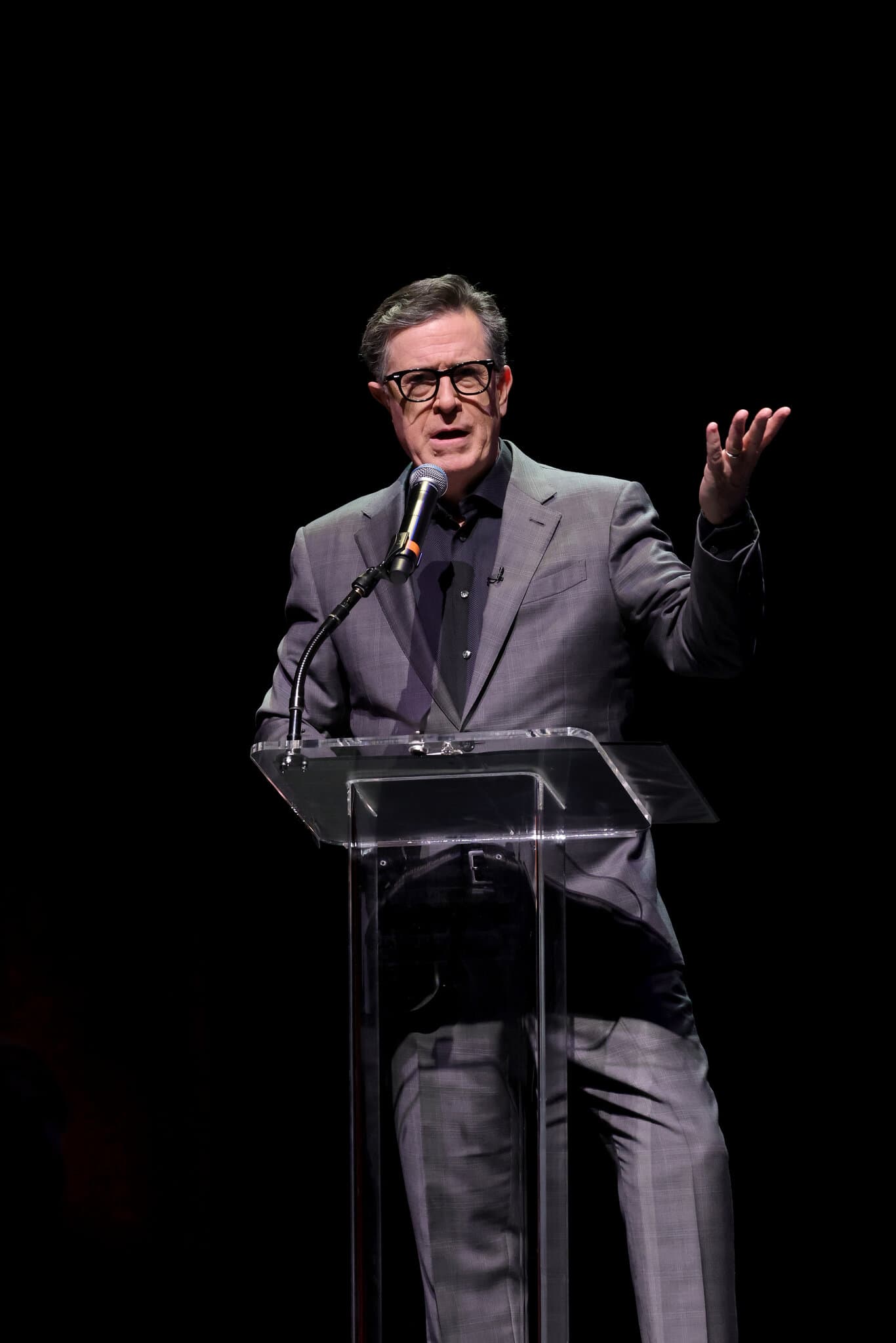 Colbert Says CBS Barred Interview With Democrat, and Search Teams Scramble After Lake Tahoe Avalanche