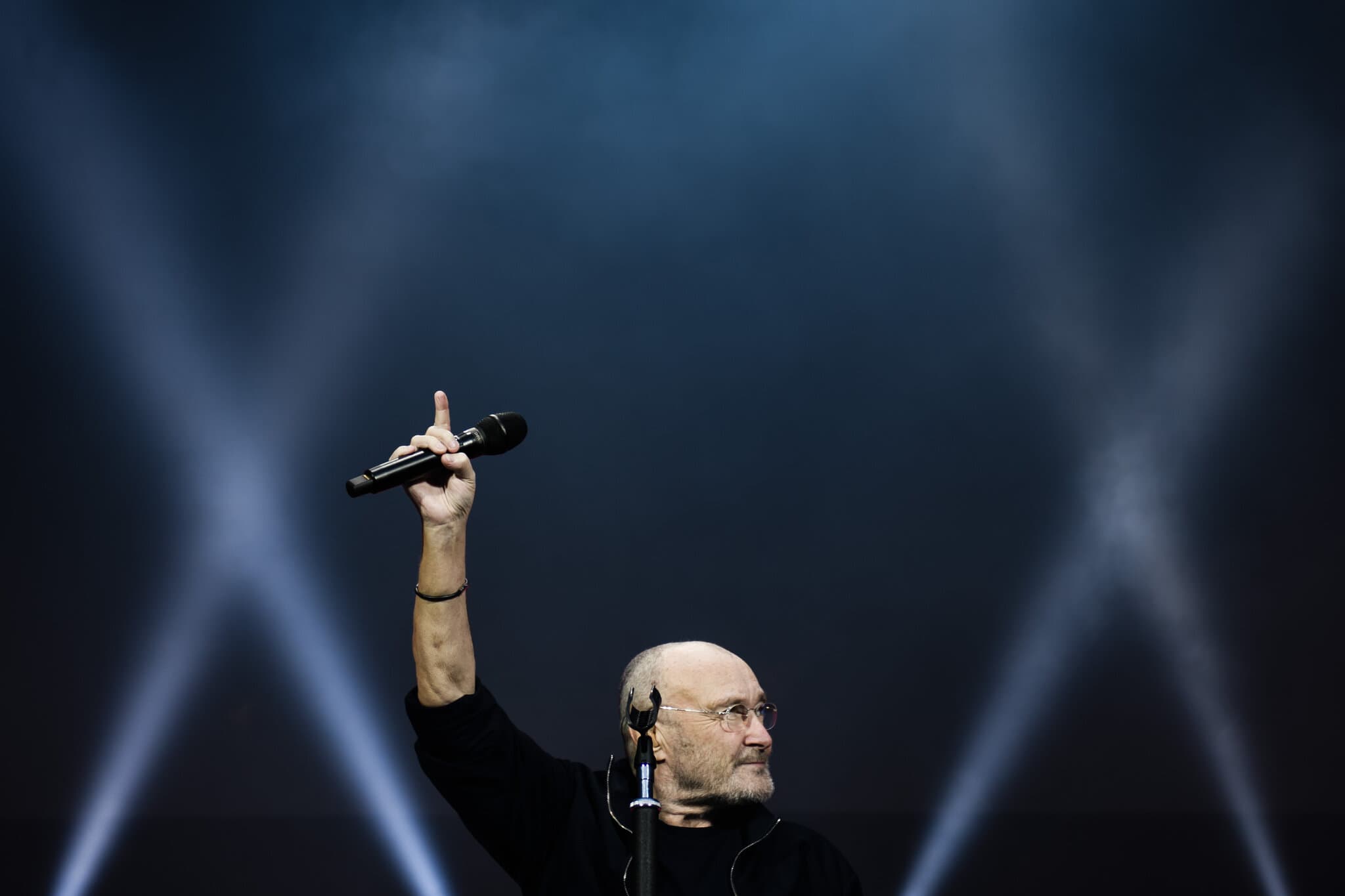 Phil Collins, Wu-Tang Clan and Shakira Are Among Rock Hall Nominees