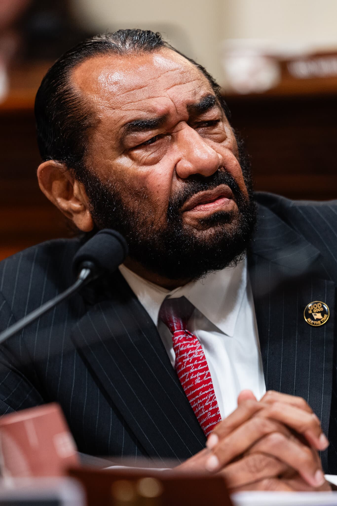 How Candidates Are Using Winks and Posts to Seek Crypto and A.I. Cash