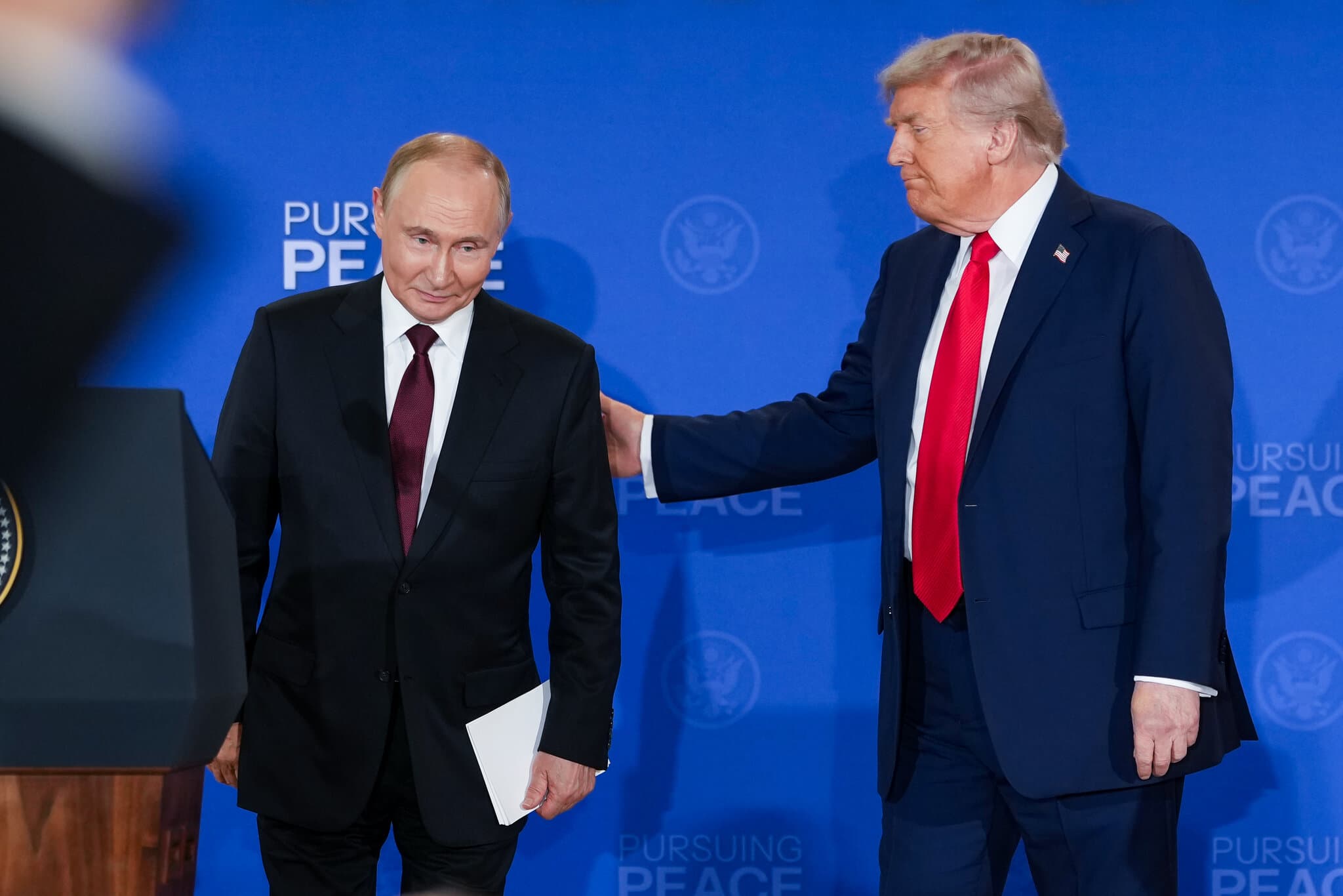 Strong or Weak? How Trump Picks His Battles.