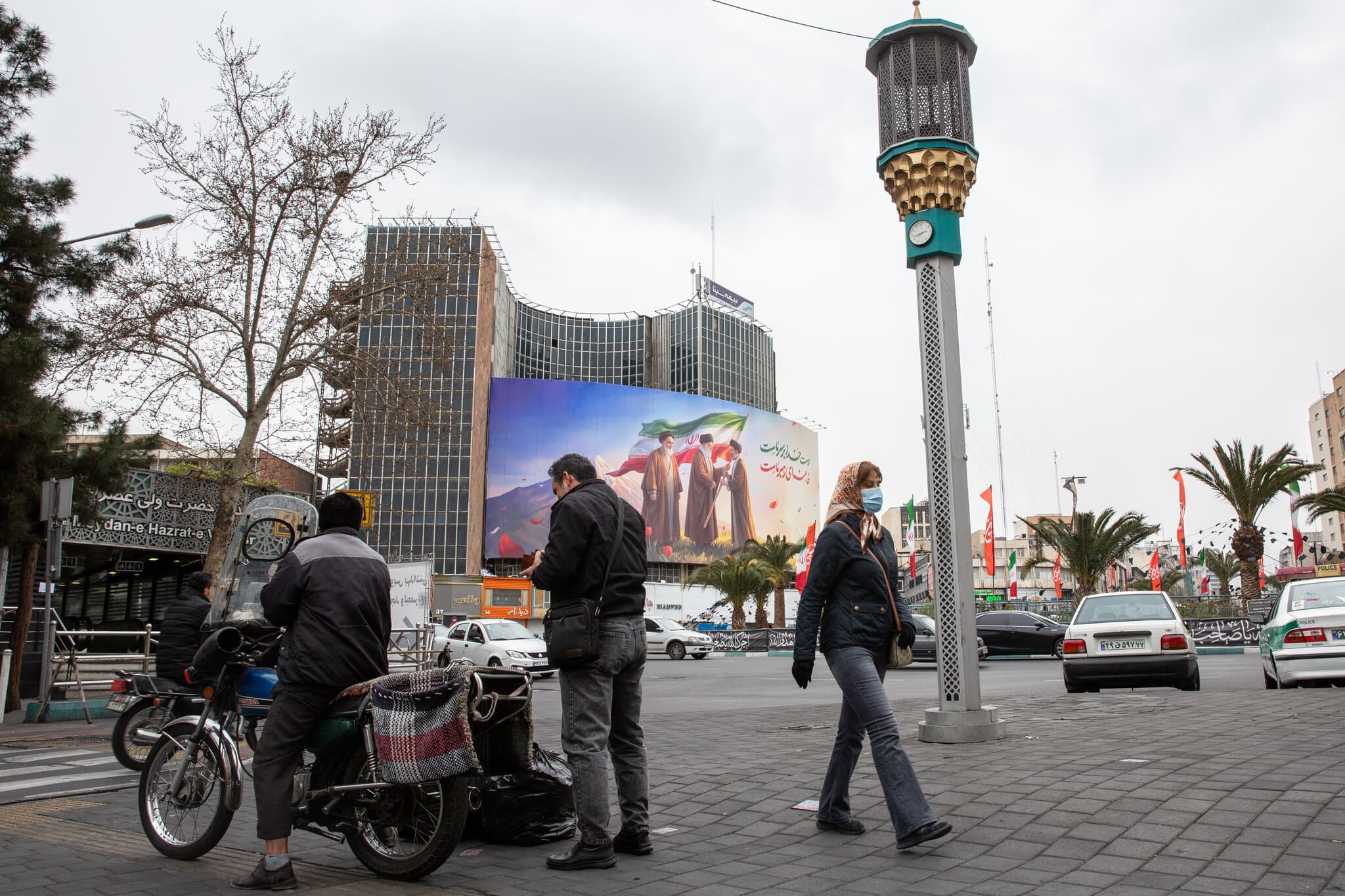 Iranians Feel the War Is ‘Closing In,’ and Bondi Is Said to Move Because of Threats