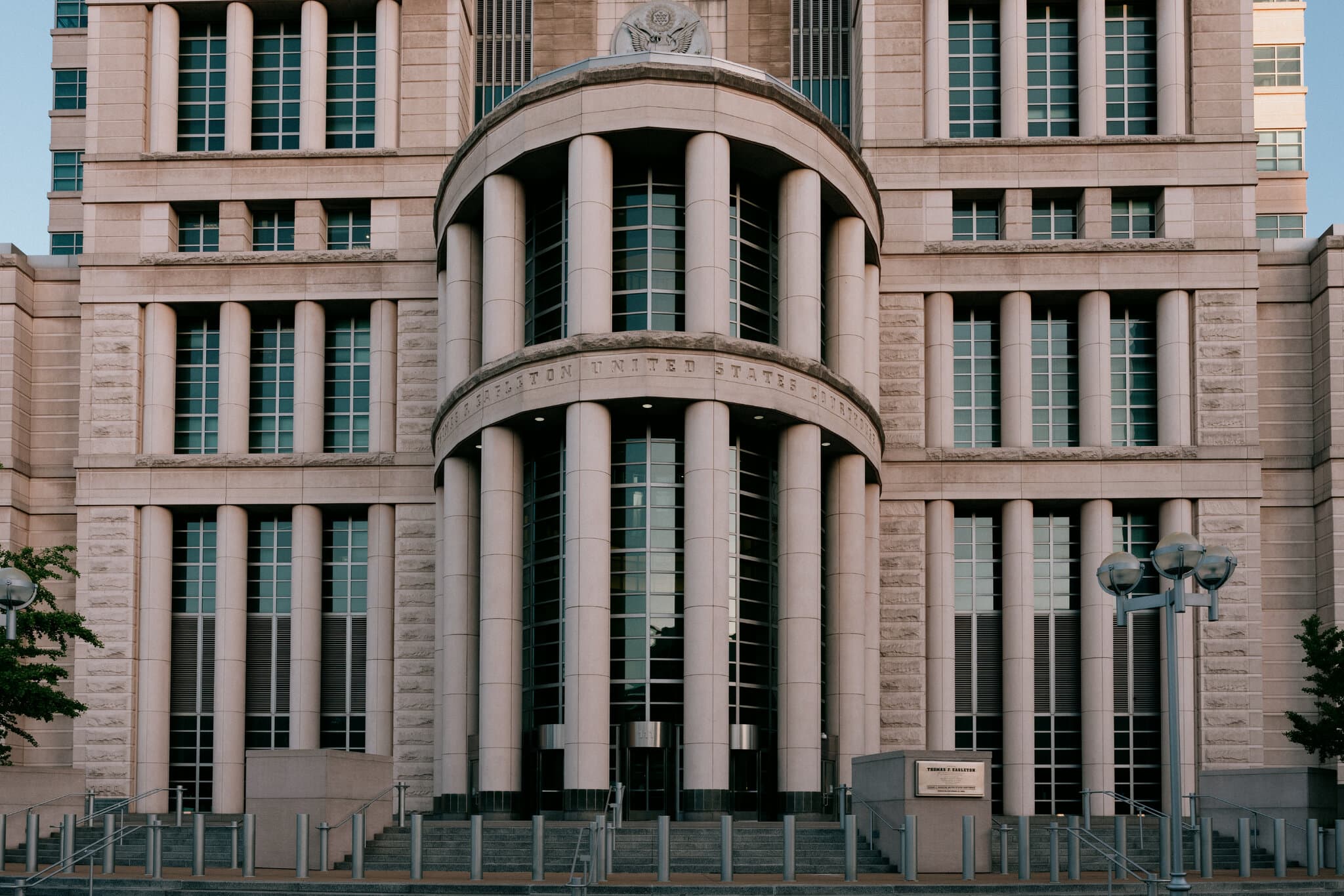 Ex-Officer Who Took Nude Images From Phones in Traffic Stops Is Sentenced