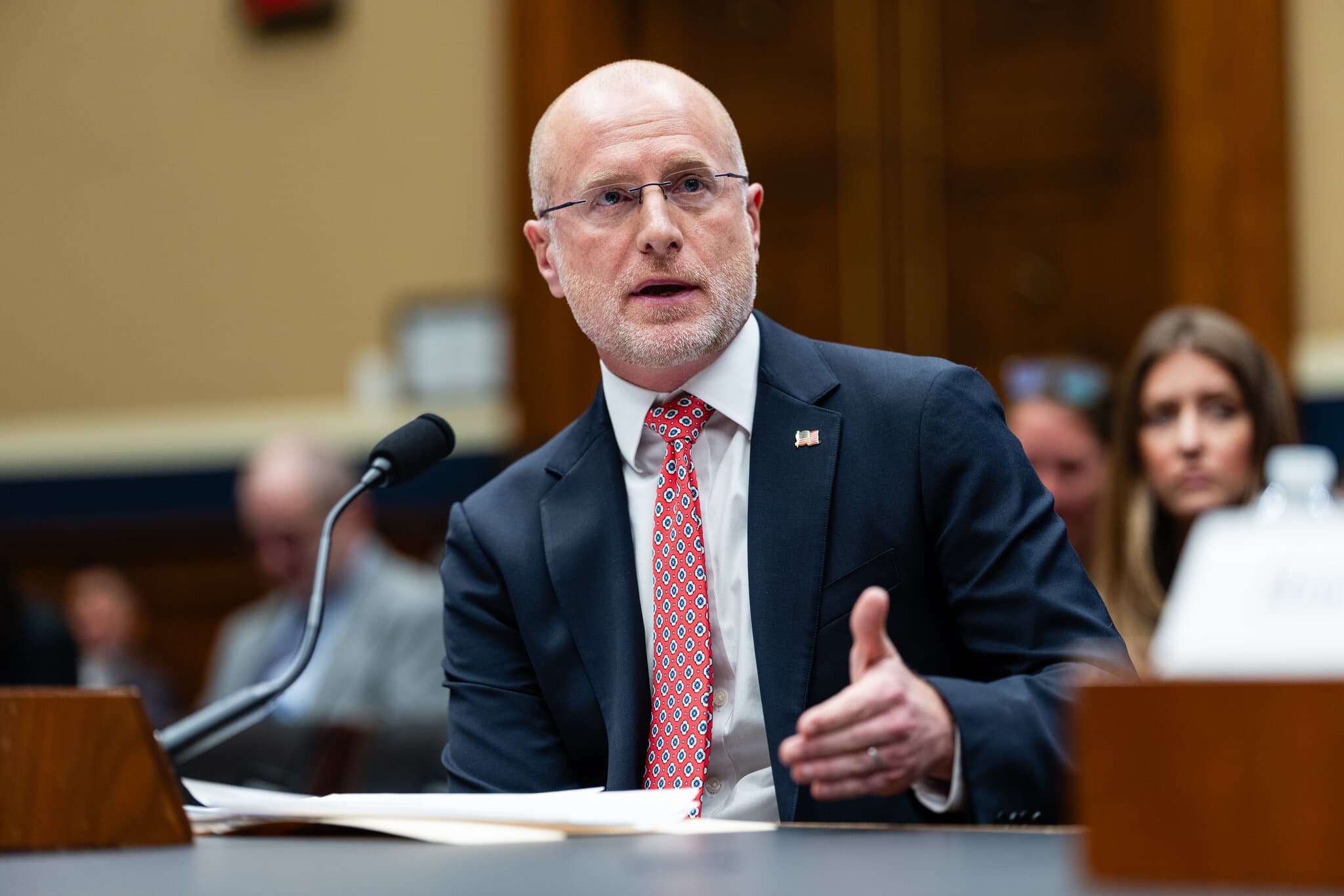 F.C.C. Chair Threatens to Revoke Broadcasters’ Licenses Over War Coverage