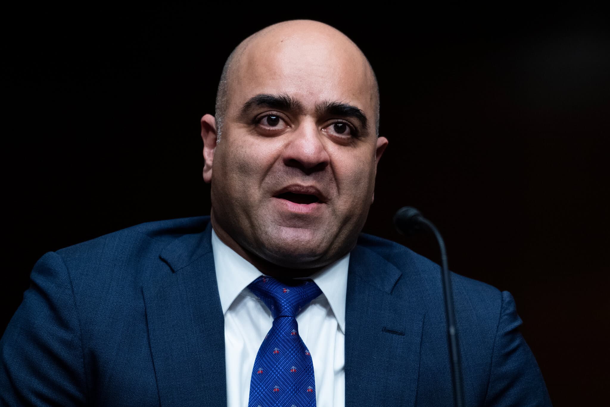 Judge Ejects Federal Prosecutor From Court and Orders Bosses to Testify