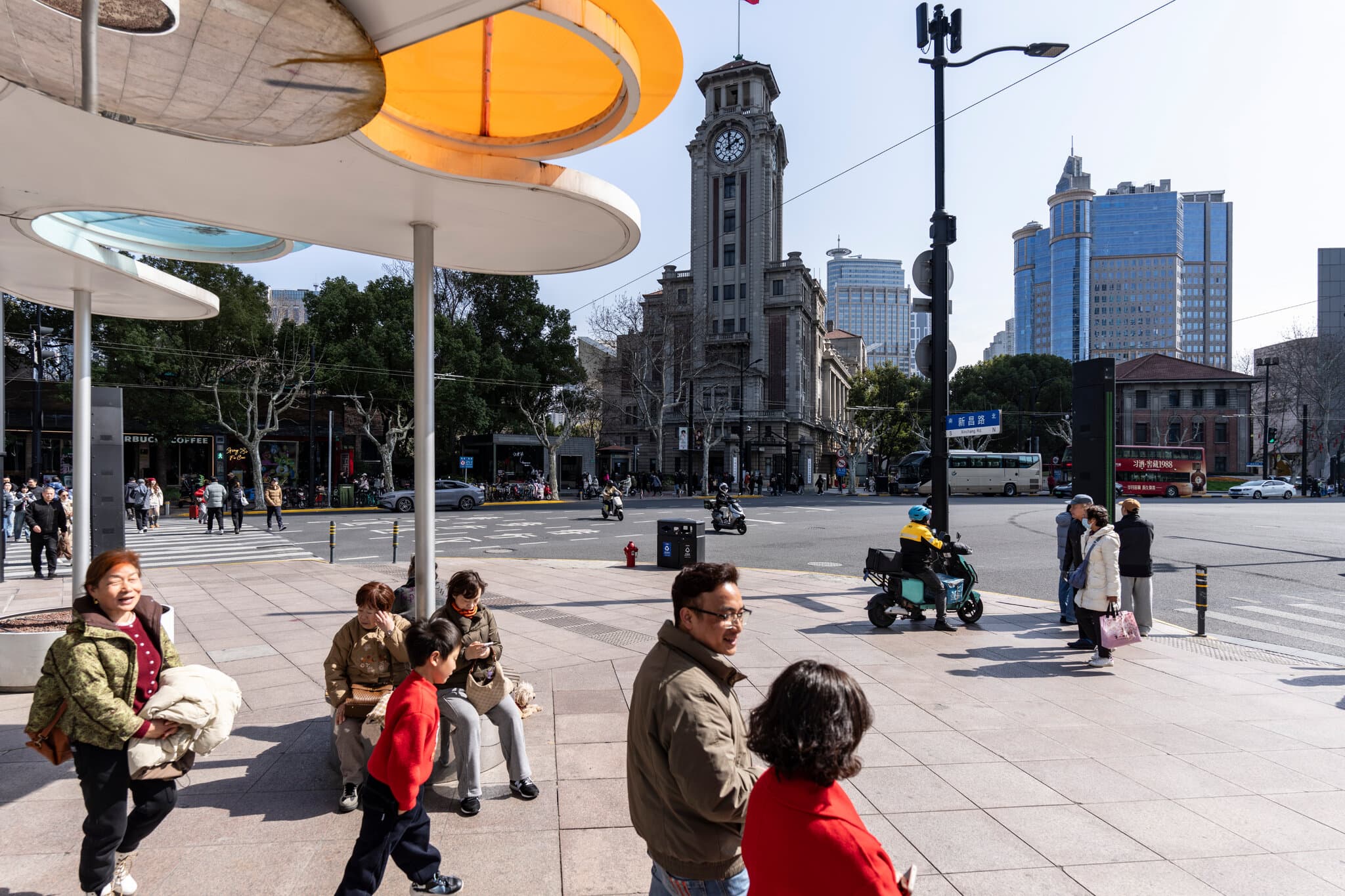 ‘City of Parasites’ or ‘Glamorous Metropolis?’ China’s Cosmopolitan Contradiction