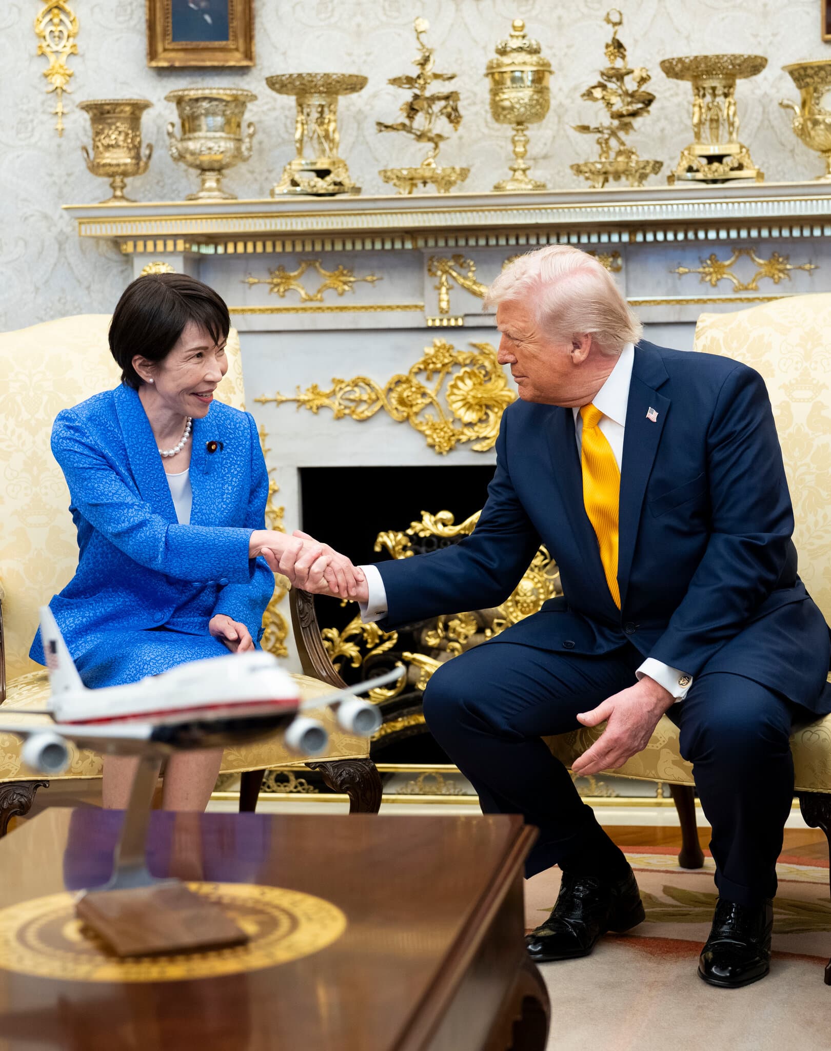 Using Charm and Restraint, Japan’s Leader Mostly Avoids Trump’s Wrath