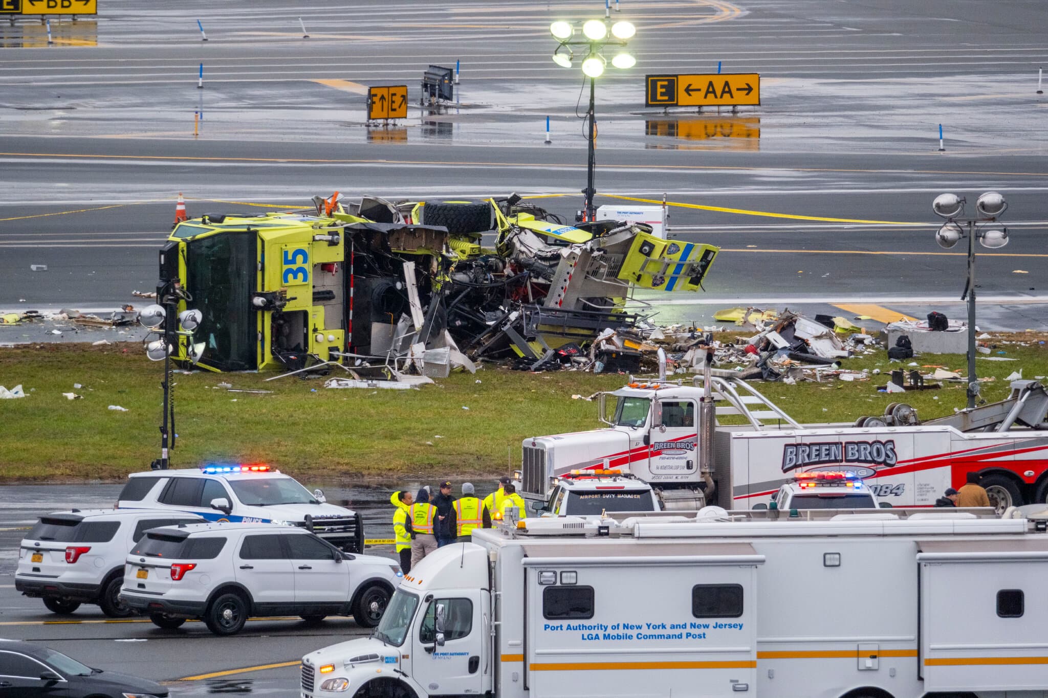 In LaGuardia Crash That Killed 2, Call to ‘Stop!’ Came Too Late