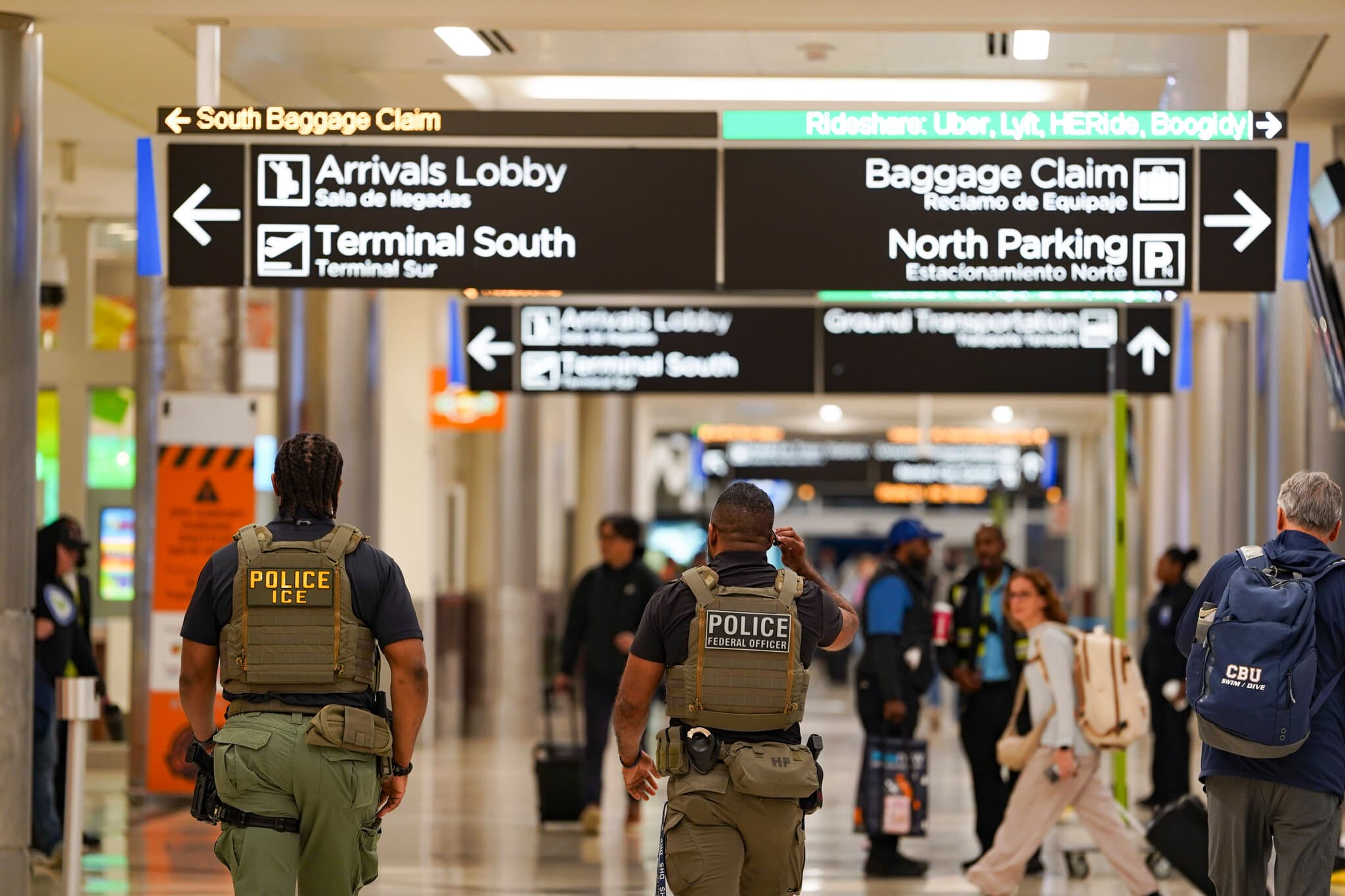 ICE Agents at Some Airports Begin Checking IDs in Security Lines