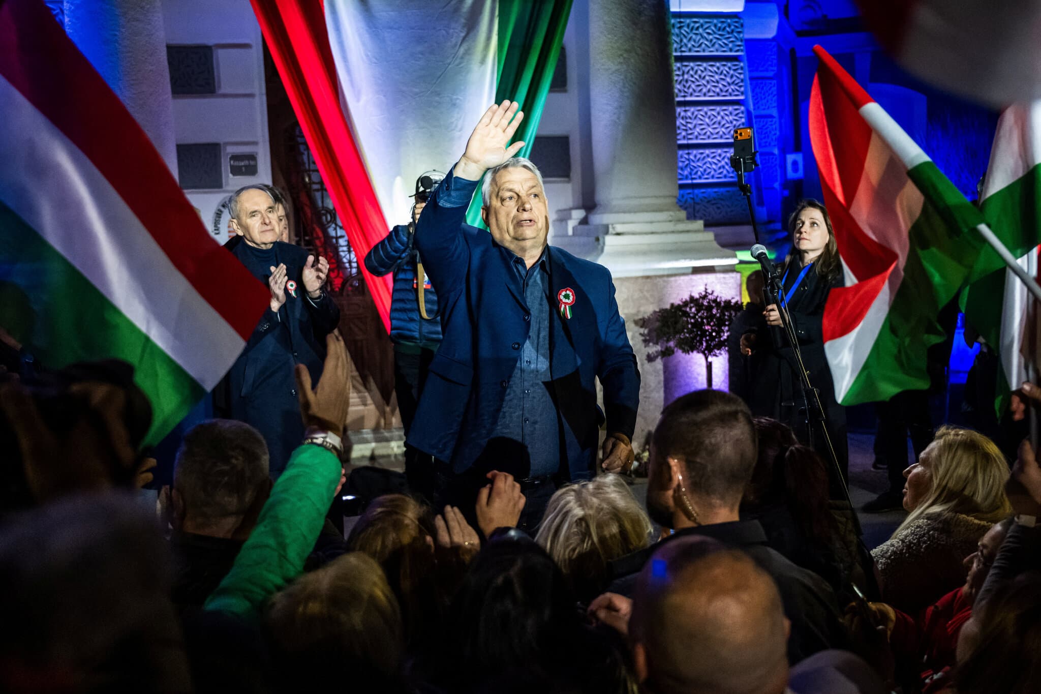Vance to Visit Hungary to Boost Orban Before Election