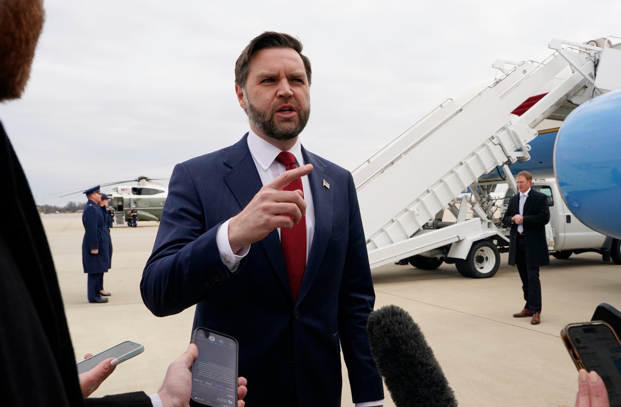 Vance Faces a High-Profile Test of His Negotiating Skills With Iran Talks