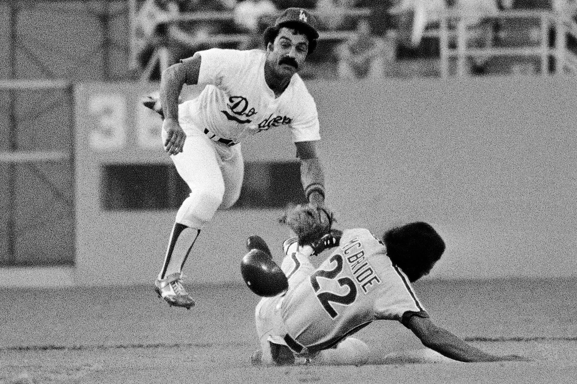 Davey Lopes, Base-Stealing Maestro, Is Dead at 80
