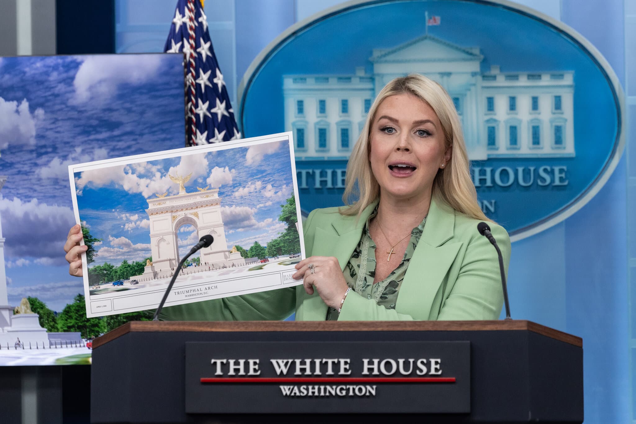 Trump’s ‘Triumphal Arch’ Draws Backlash, Even From an Expert Who Proposed It