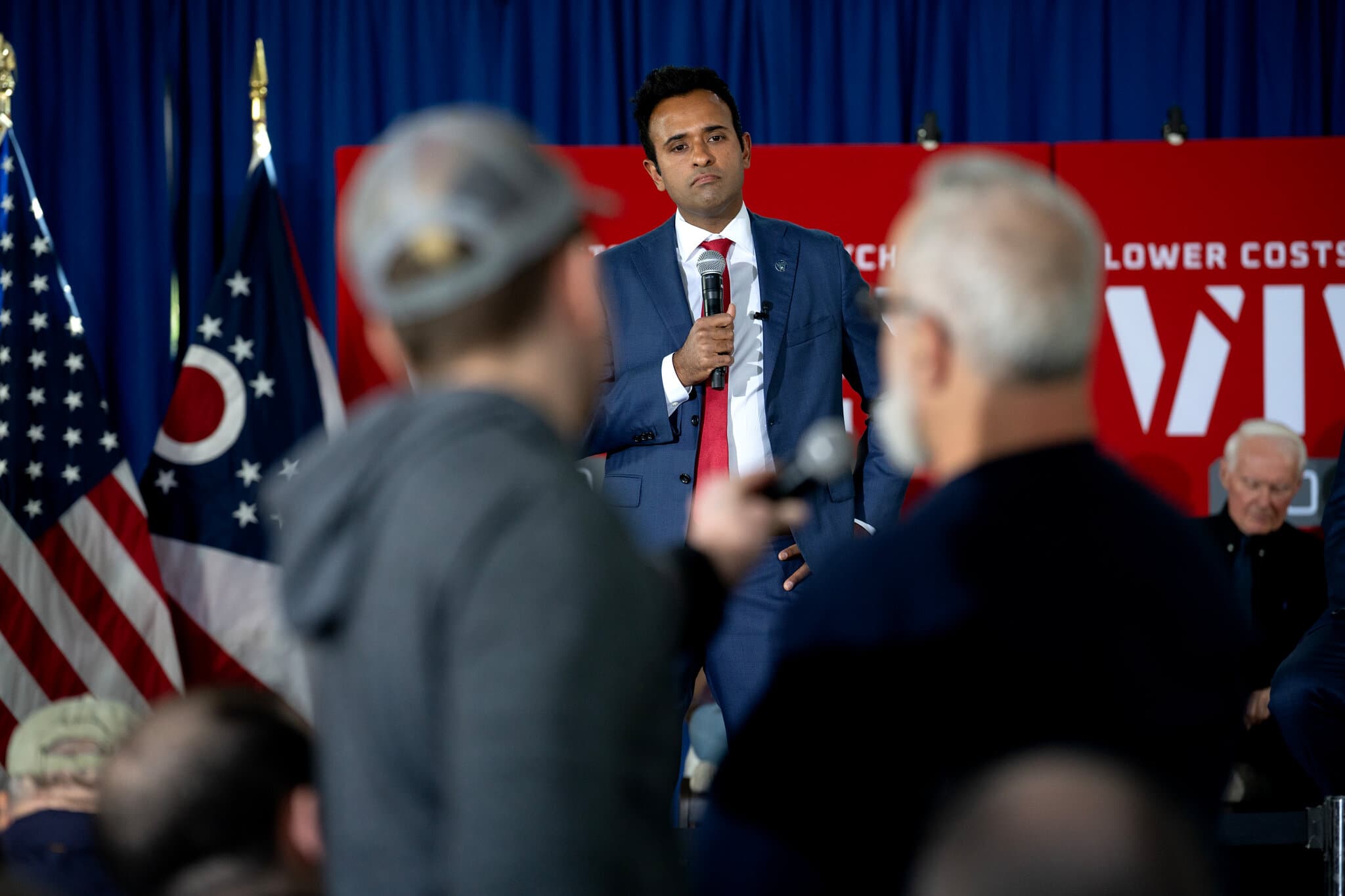 He Has a War Chest and an ‘R’ by His Name. Will Enough Voters Like Him?