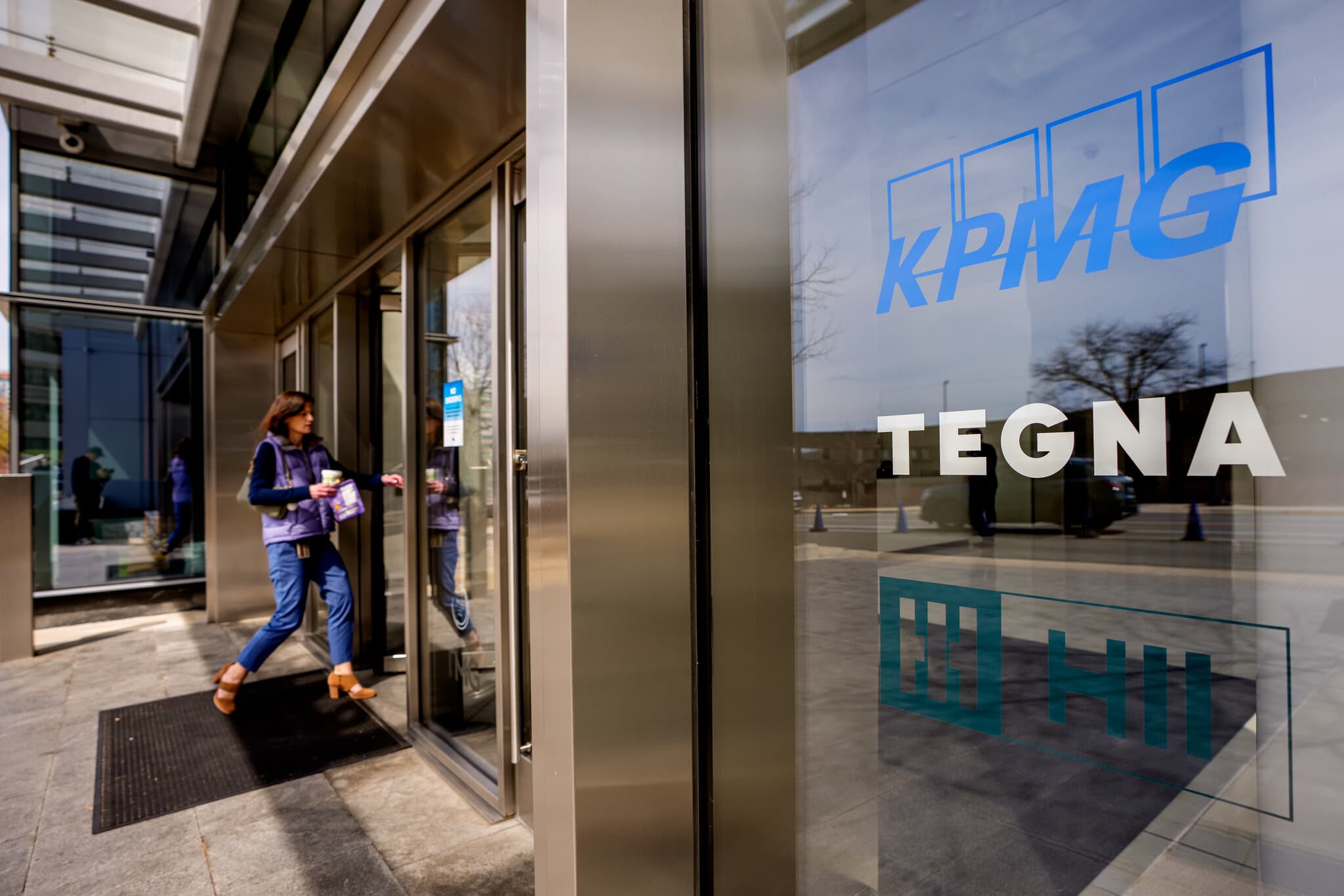 Federal Court Temporarily Freezes Nexstar’s Merger With Tegna