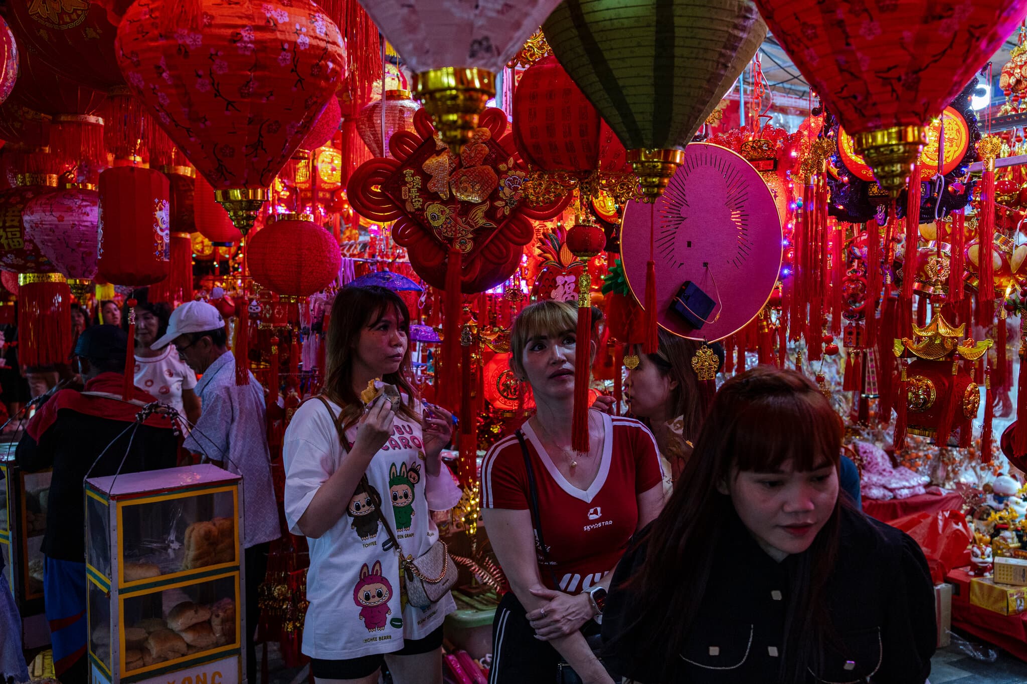 As U.S. Brands Stumble, China Wins Over Young Indonesians