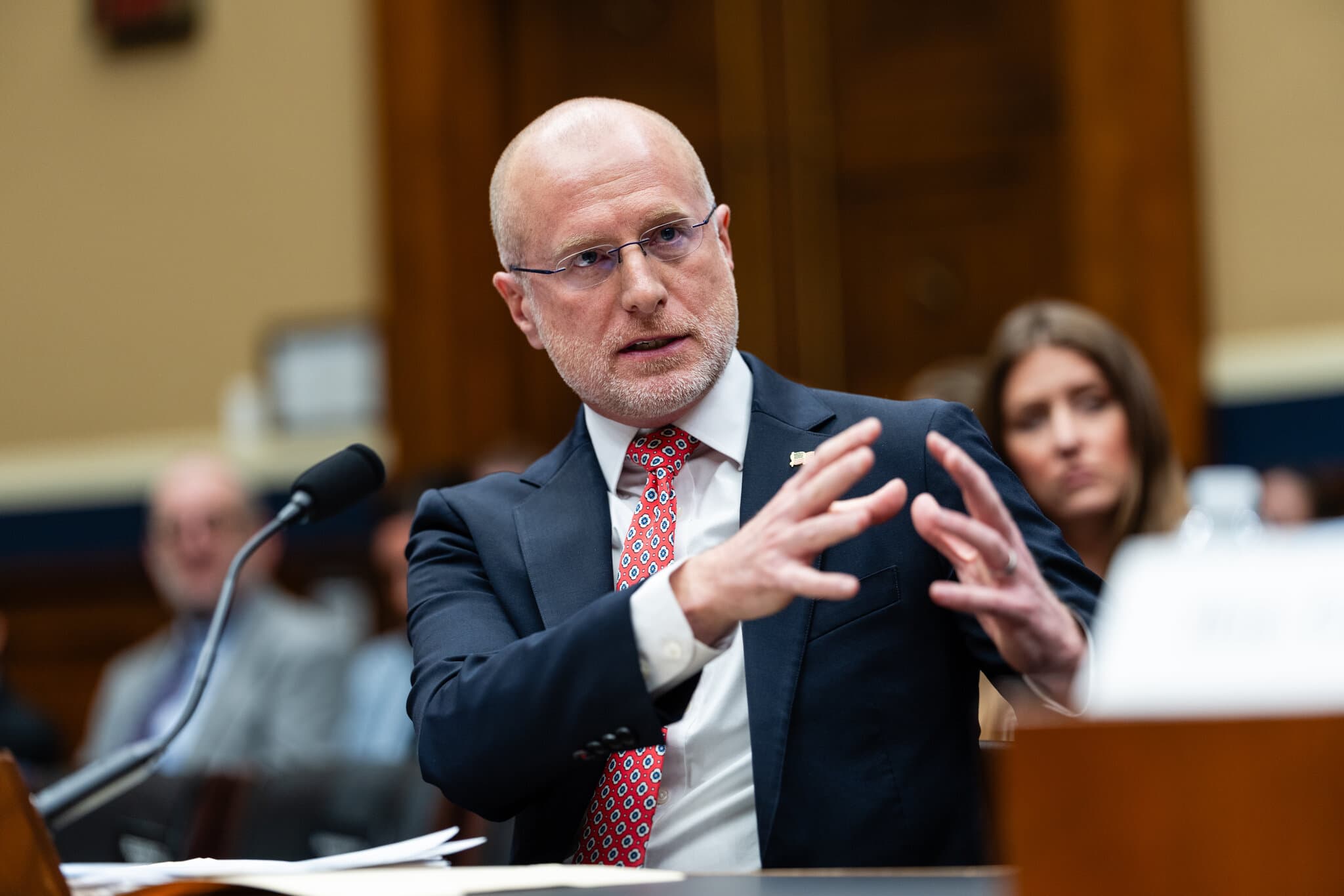 F.C.C. Orders a Review of ABC’s Broadcast Licenses