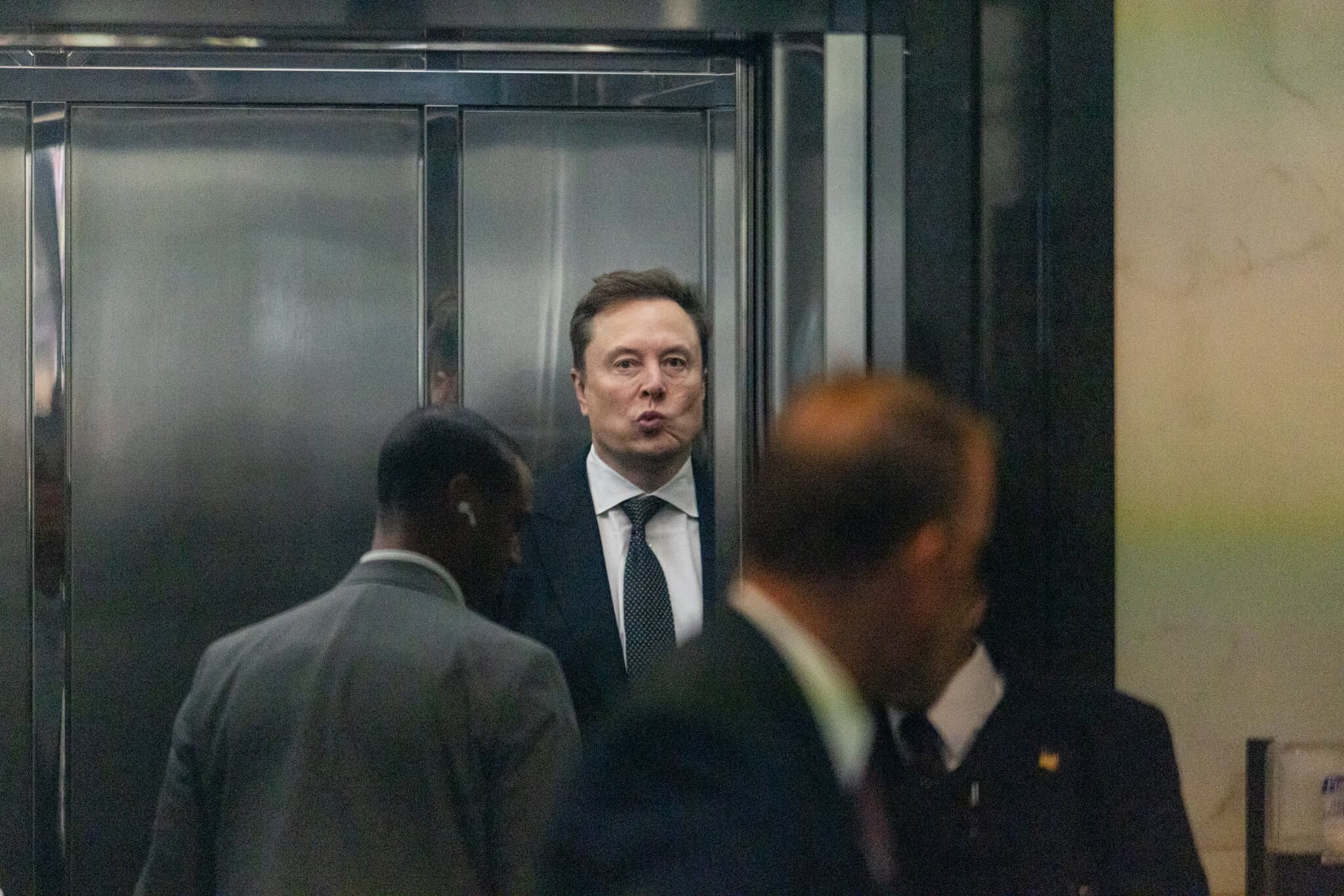 Musk Says He ‘Was a Fool’ to Provide OpenAI’s Early Funding