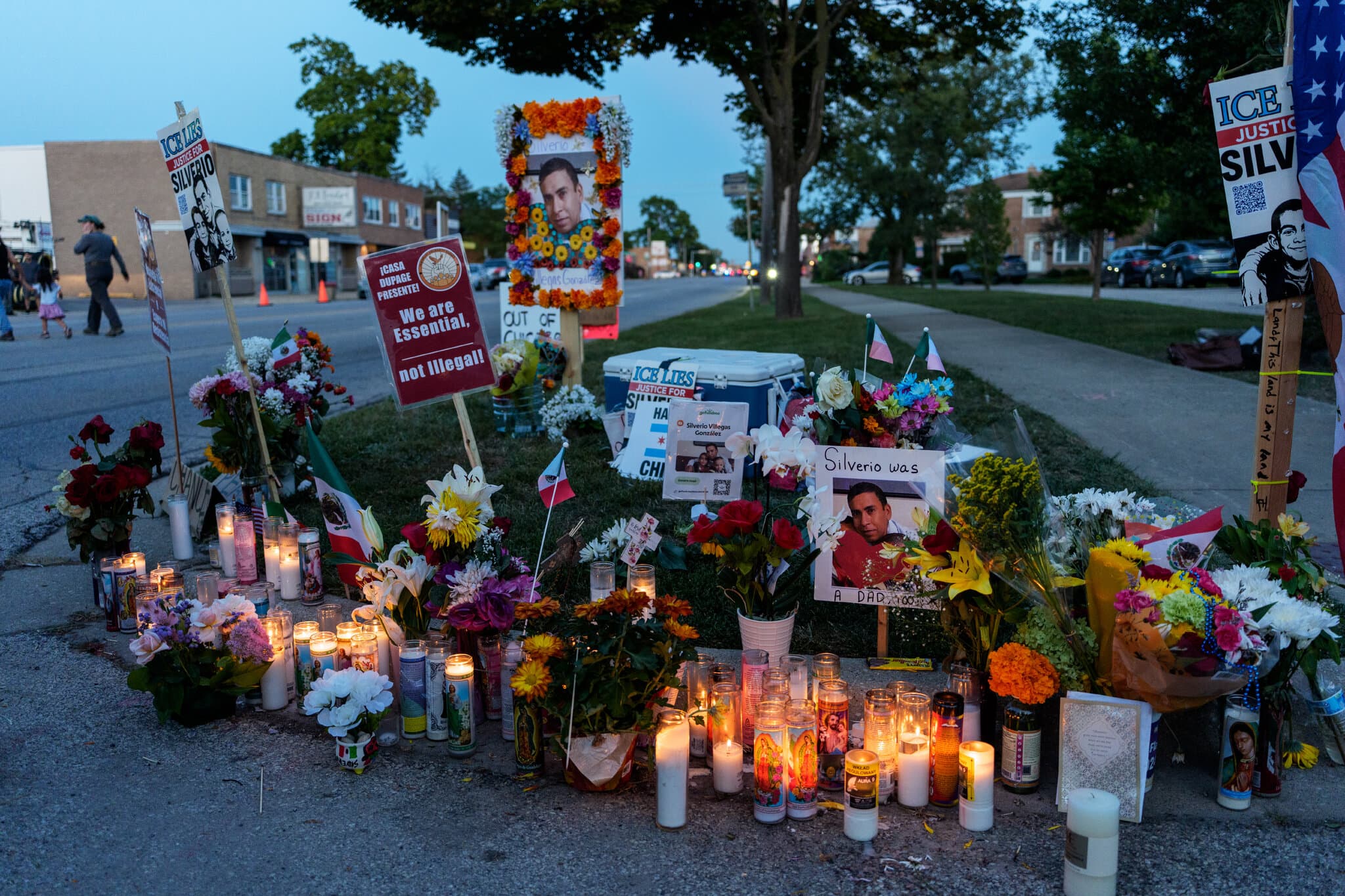 Illinois State Police to Investigate Fatal ICE Shooting