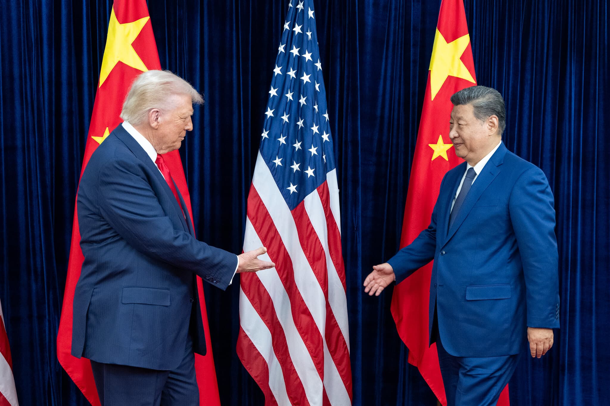Distracted and Bogged Down, Trump and Xi Enter a Summit of Reduced Ambitions