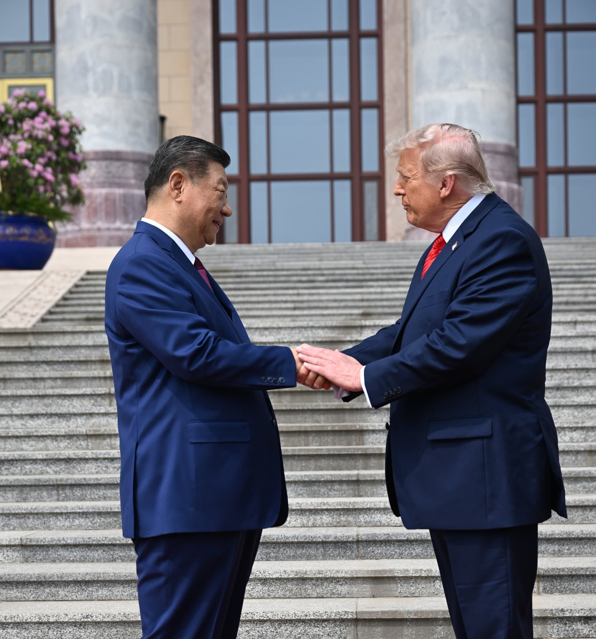 The Body Language of the Trump-Xi Summit Spoke Volumes