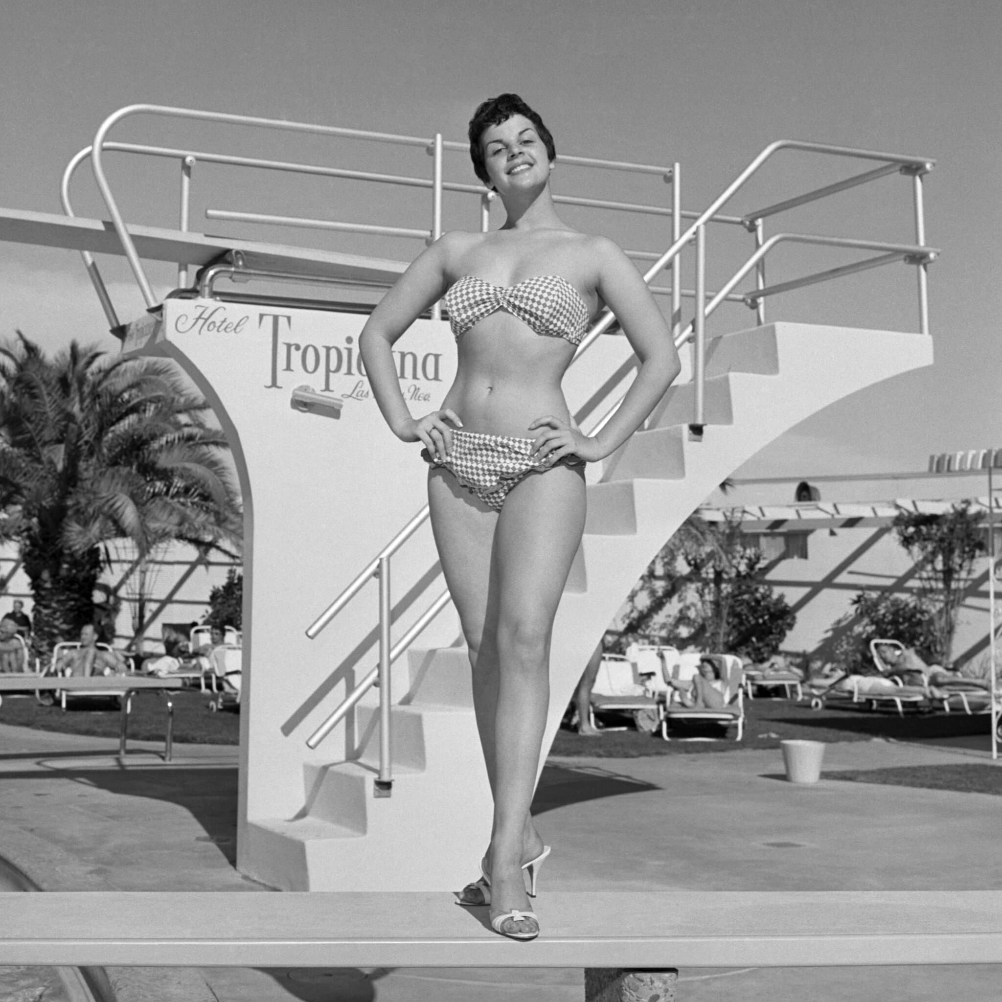 Claudine Longet, Entertainer Who Shot Olympian Boyfriend, Dies at 84