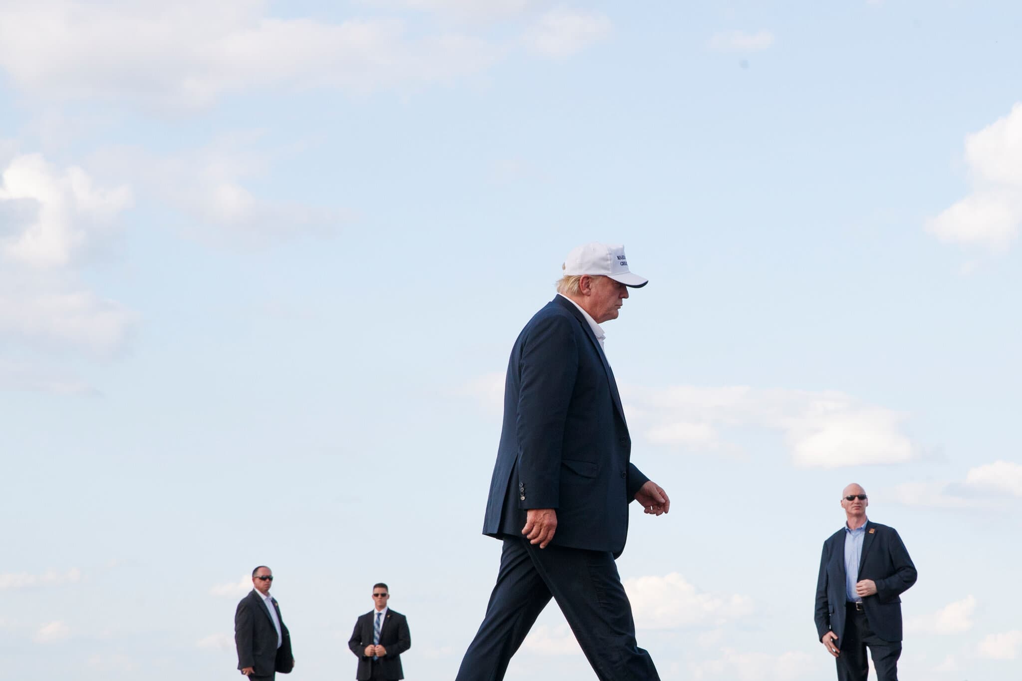A Crack in the Polling Floor Puts Trump in New Territory