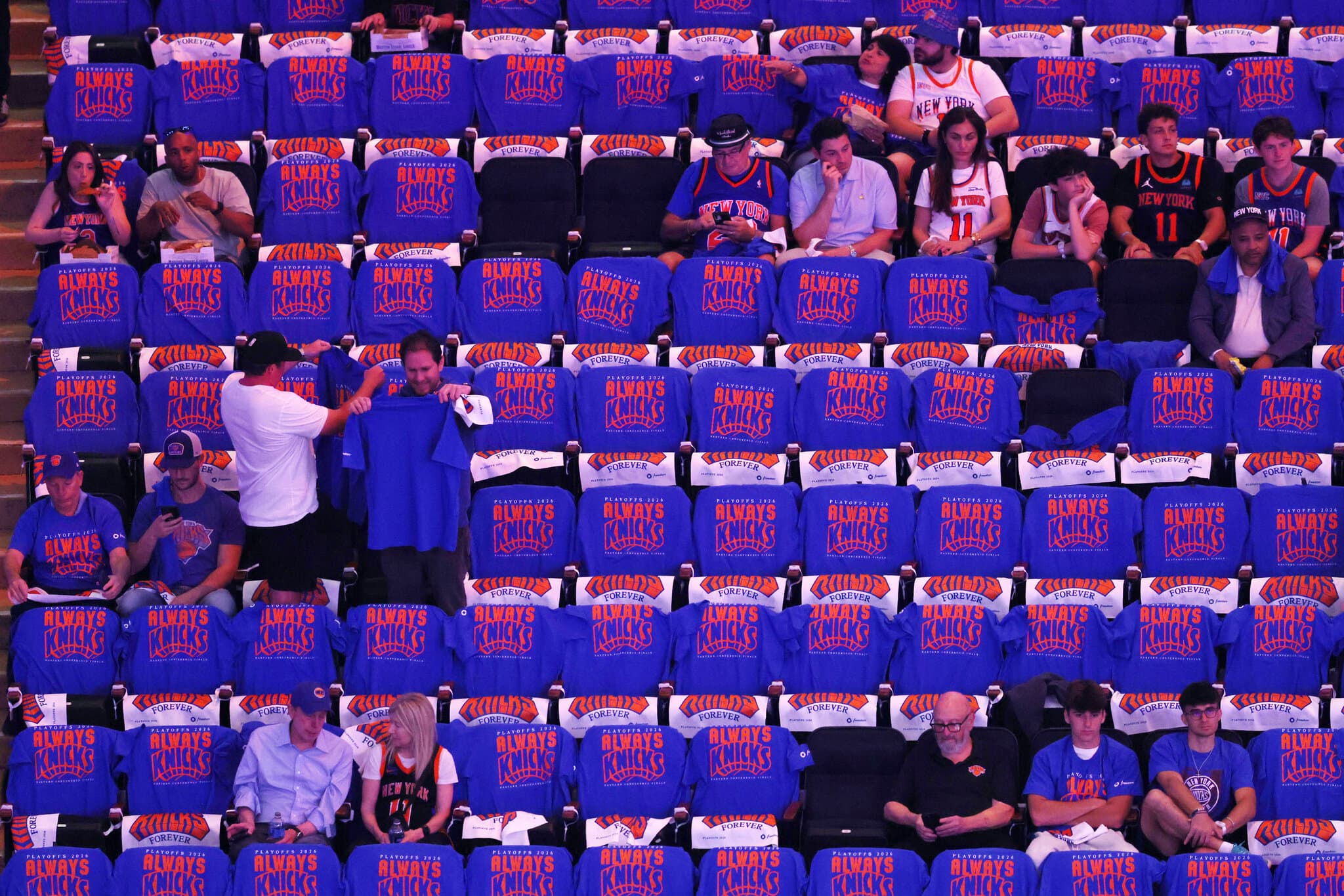 You Can Give Knicks Fans T-Shirts. But Will They Wear Them? Well …