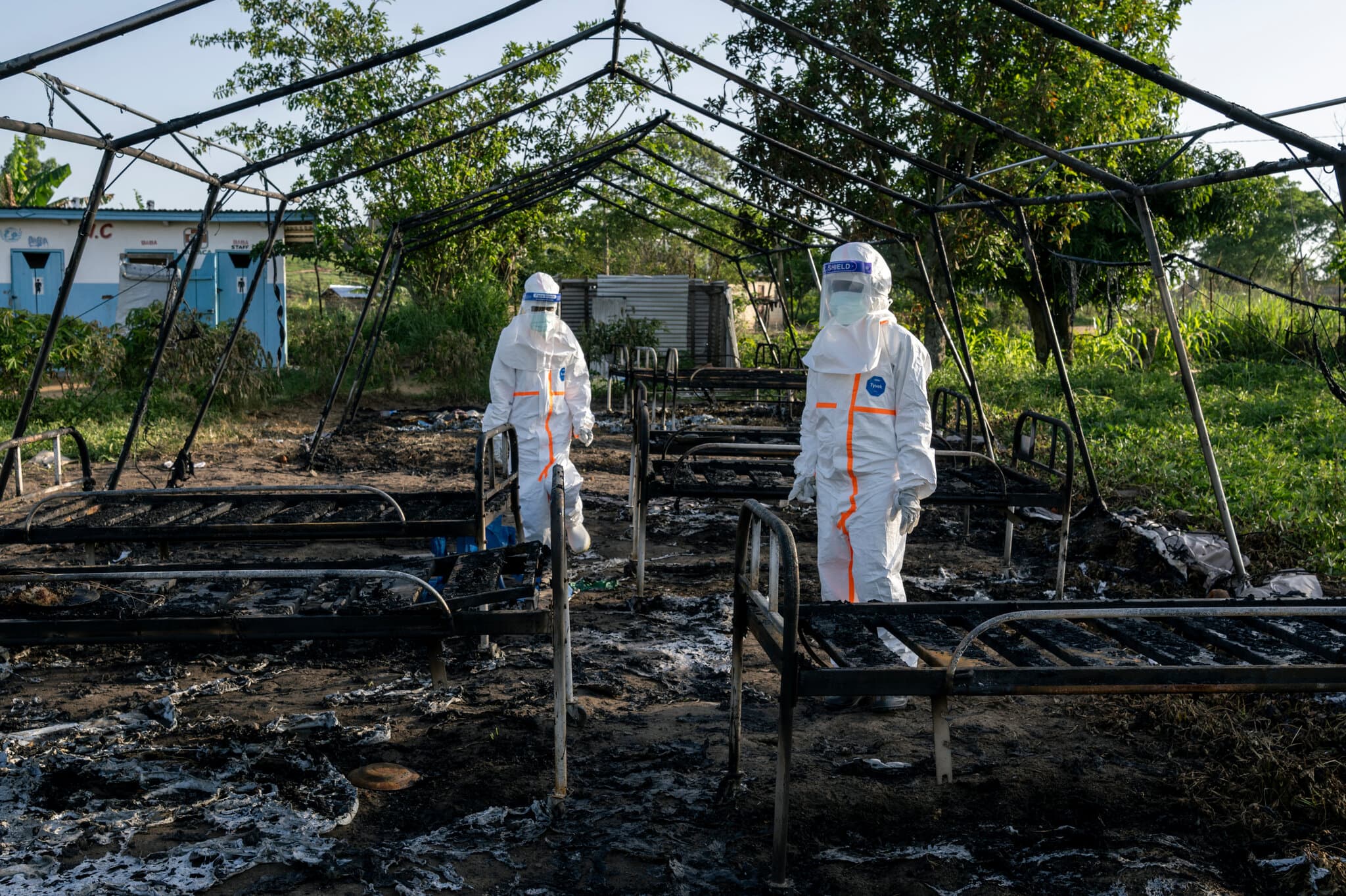 Ebola Ward in Congo Burns After Residents Turn Against Medics