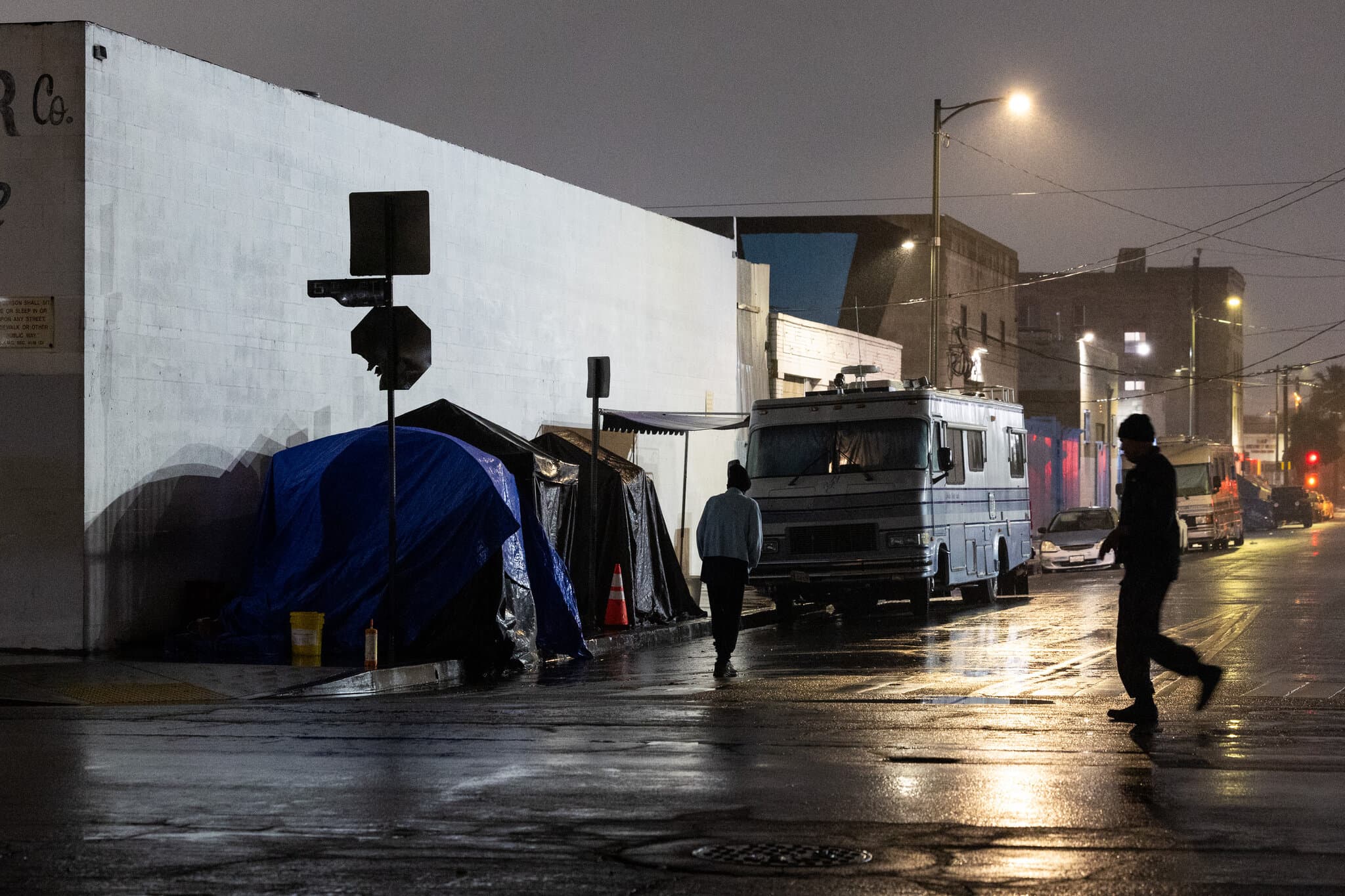 In Homeless Crisis, California ‘Is Waging a War on R.V.s’