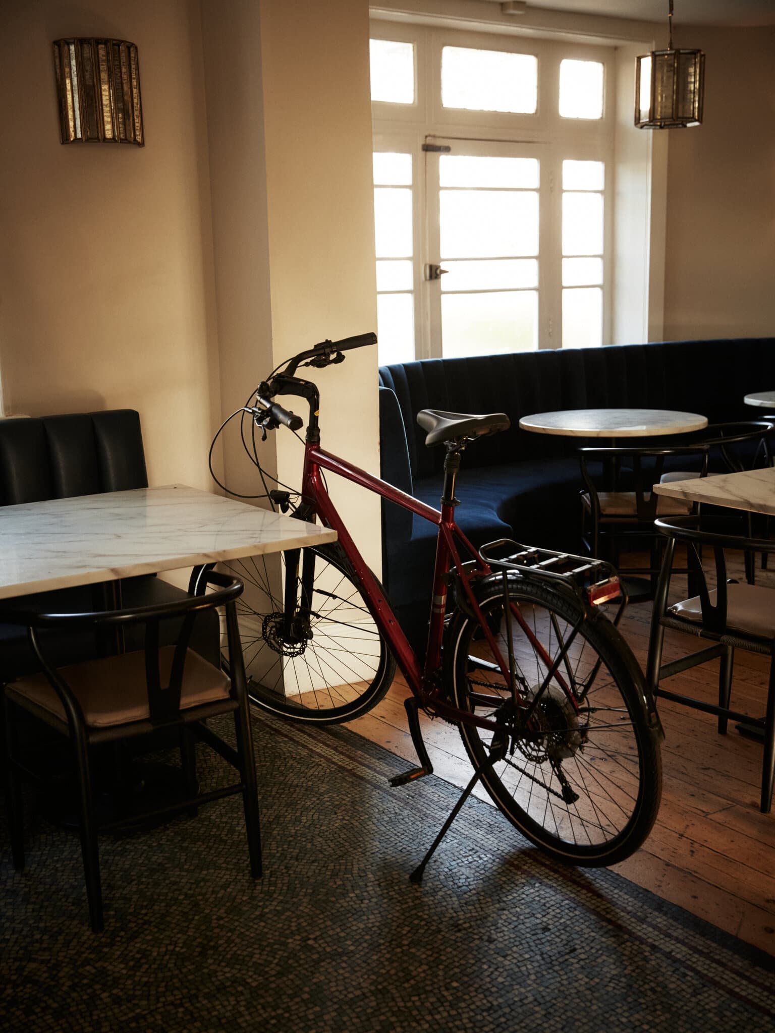 As Rents Soar, Londoners Turn to Vacant Pubs, Offices and Police Stations
