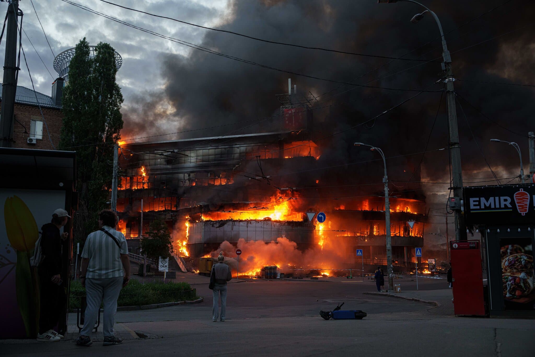 Could Russia Hit Harder? It at Least Wants Ukraine to Think So.