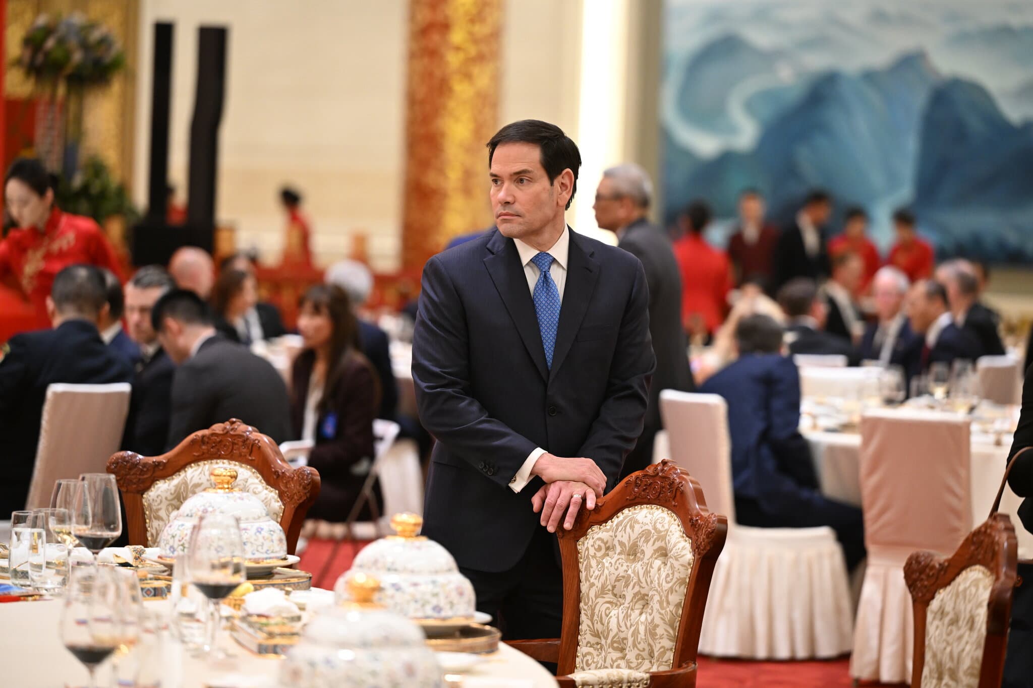 Penalized by China, Rubio Enjoys a Trip to Beijing