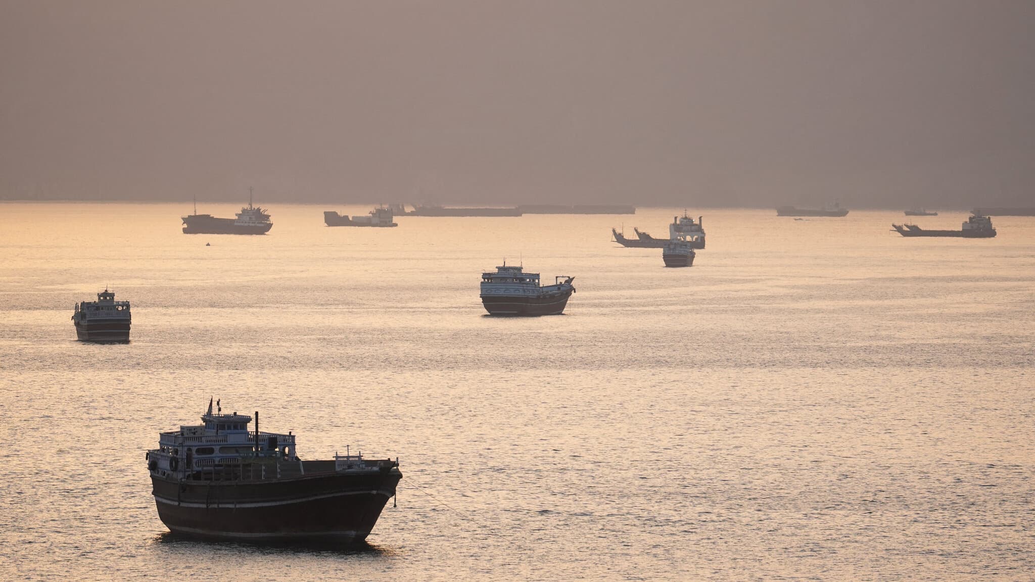 Renewed Strikes Threaten to Set Back Shipping Recovery in Persian Gulf