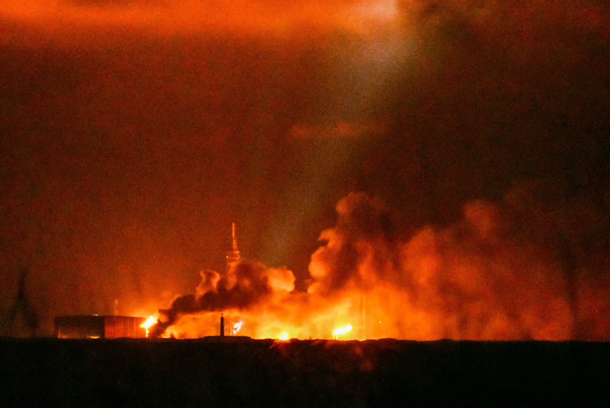 Blue Origin Rocket Blows Up on Florida Launchpad During Test