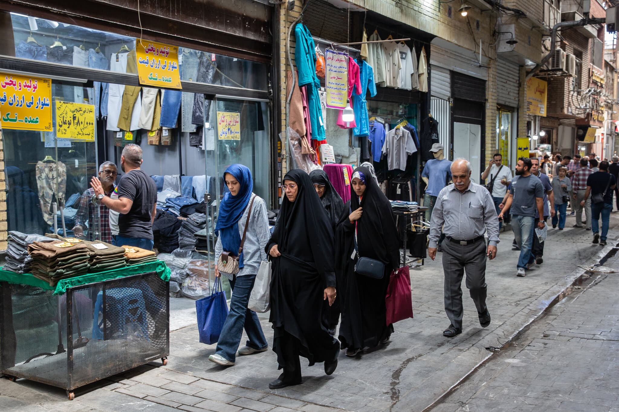 U.S. Hopes for Investment in Iran Would Break With Decades of History