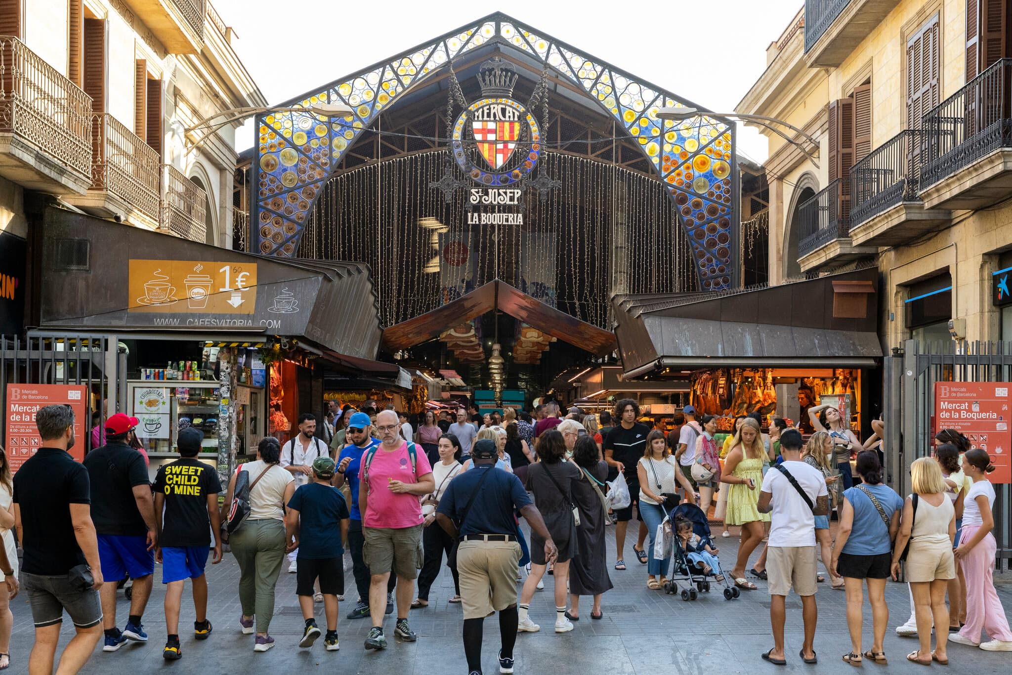 Barcelona’s New Message: ‘Not One Tourist More’