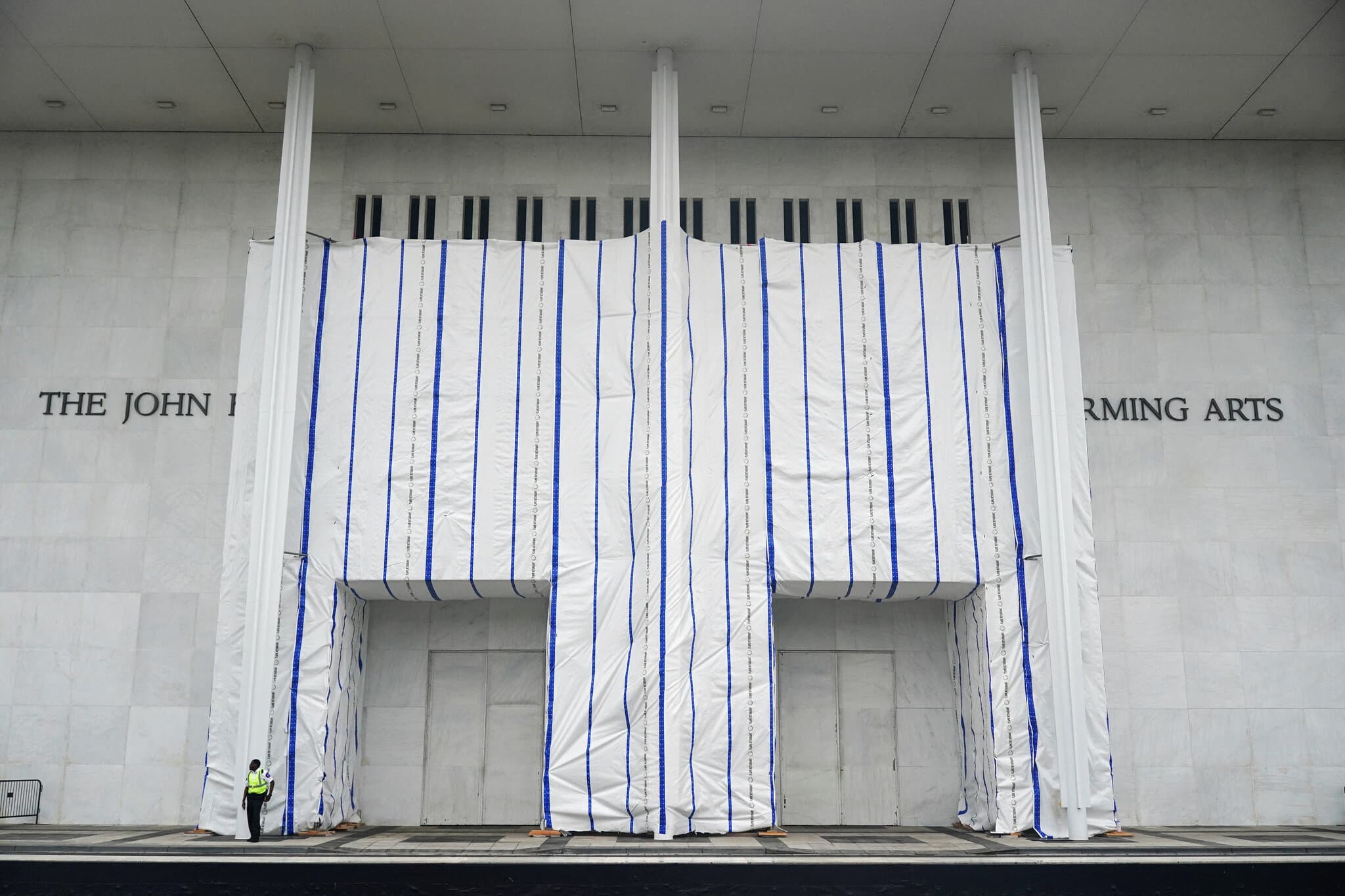Whistle-Blowers Accuse Kennedy Center of Contracting Flaws Under Trump