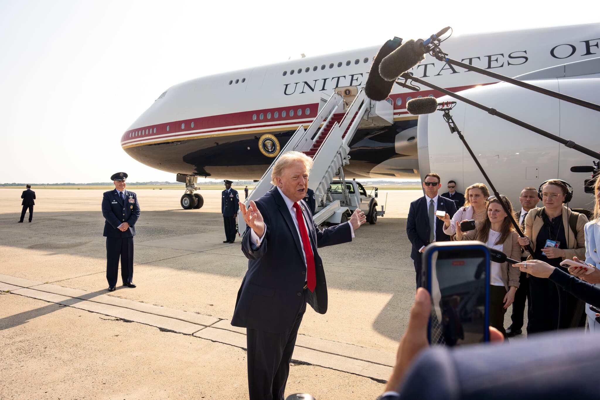 Investigators Seek Information From Government Officials as Part of Air Force One Leak Investigation