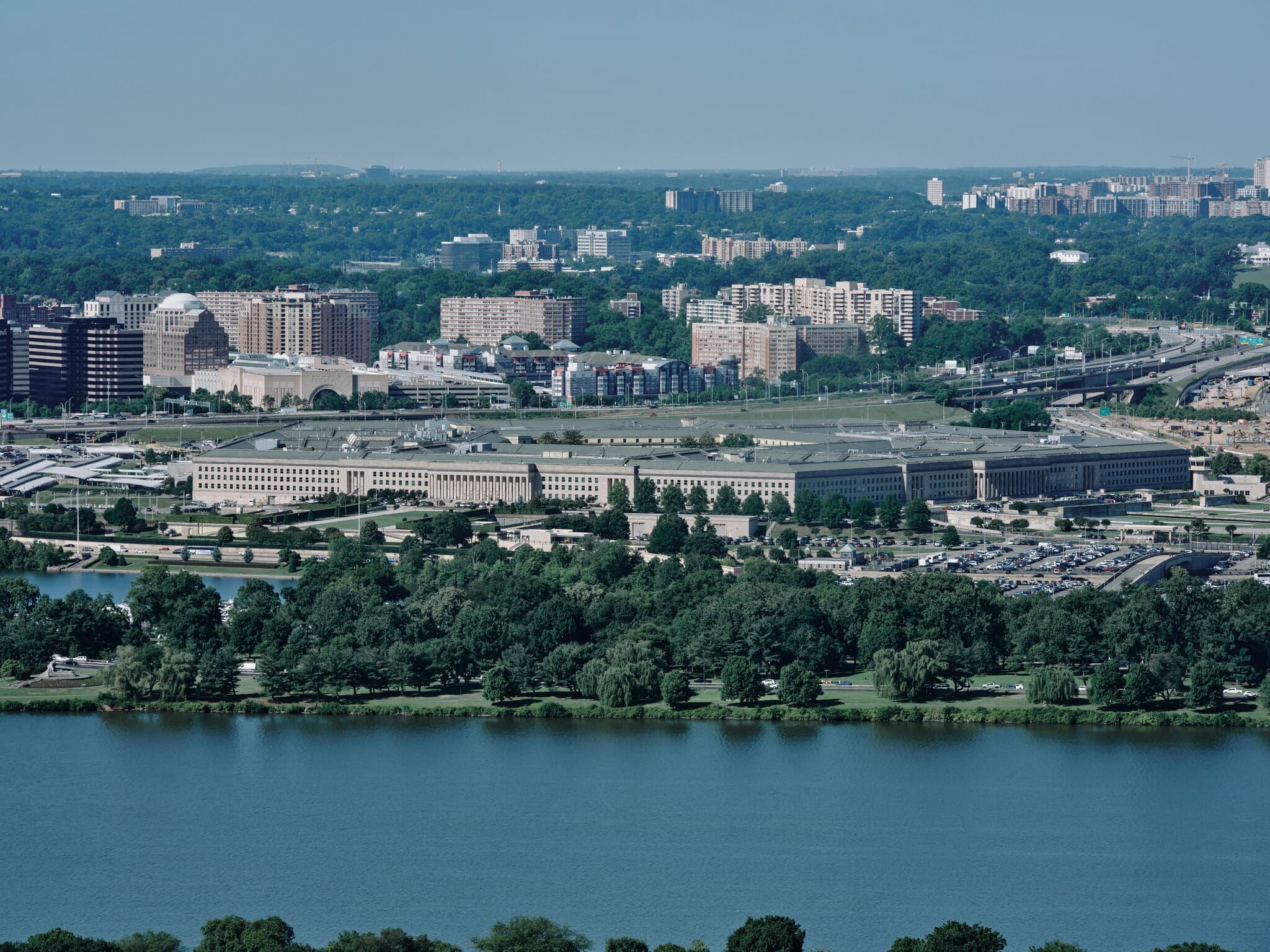 Court Temporarily Reinstates Pentagon’s Escort Policy for Journalists