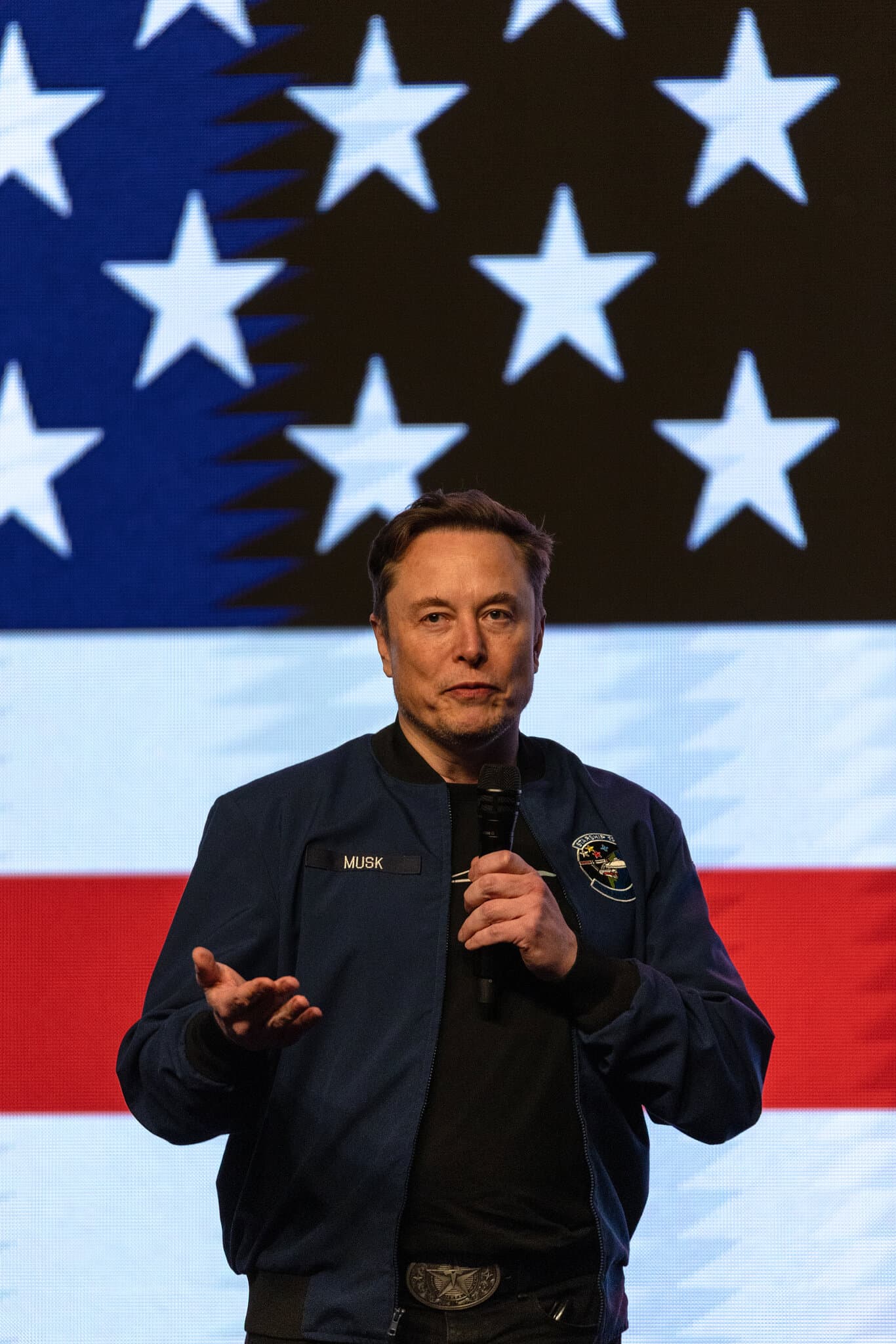 Musk Plans to Spend at Least $100 Million to Help Republicans in the Midterms