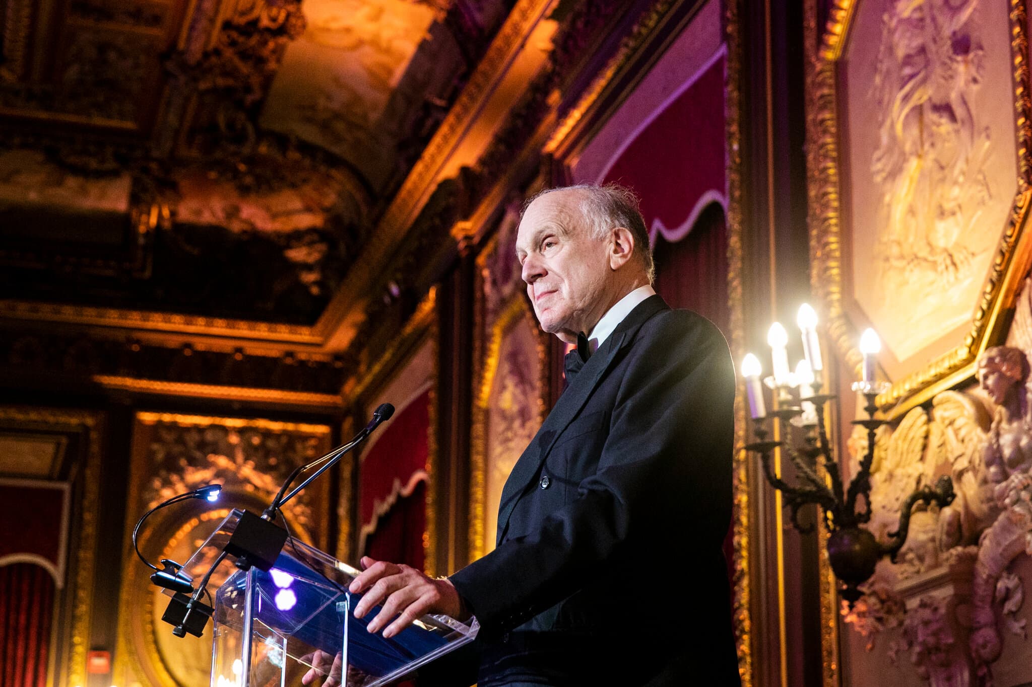 Ronald Lauder, a Billionaire G.O.P. Backer, Closes His Wallet