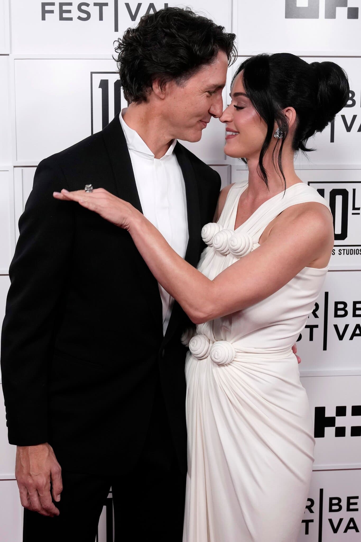 Justin Trudeau, Katy Perry and the Look of the Celebrity Statesman