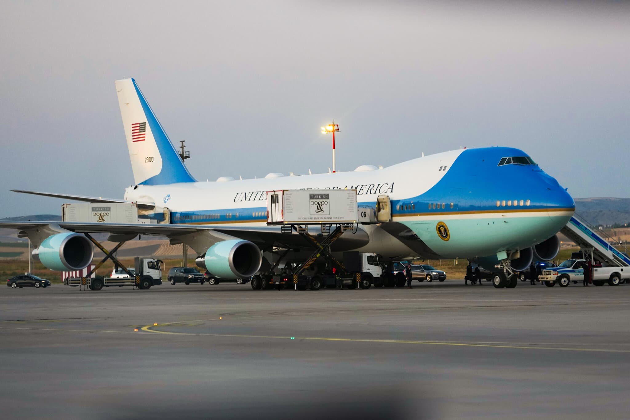 Officials Reveal a Secret Ruse to Evacuate Trump, and the F.D.A. Takes On a Food Safety Loophole