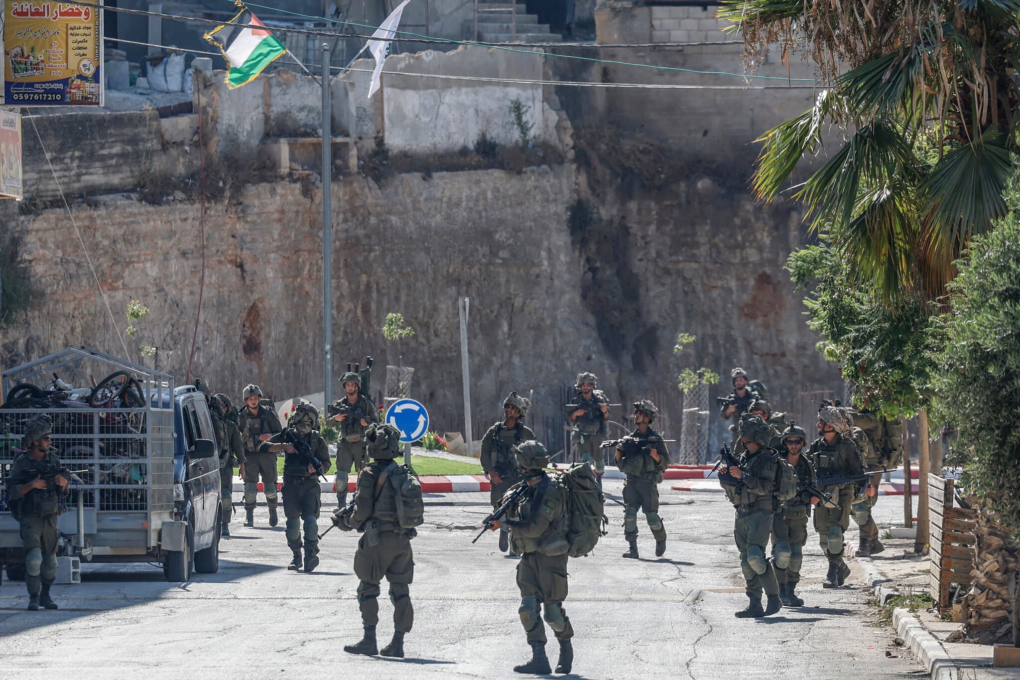 Israel Evicted Settlers Besieging Palestinian Homes. Hours Later, They Were Back.